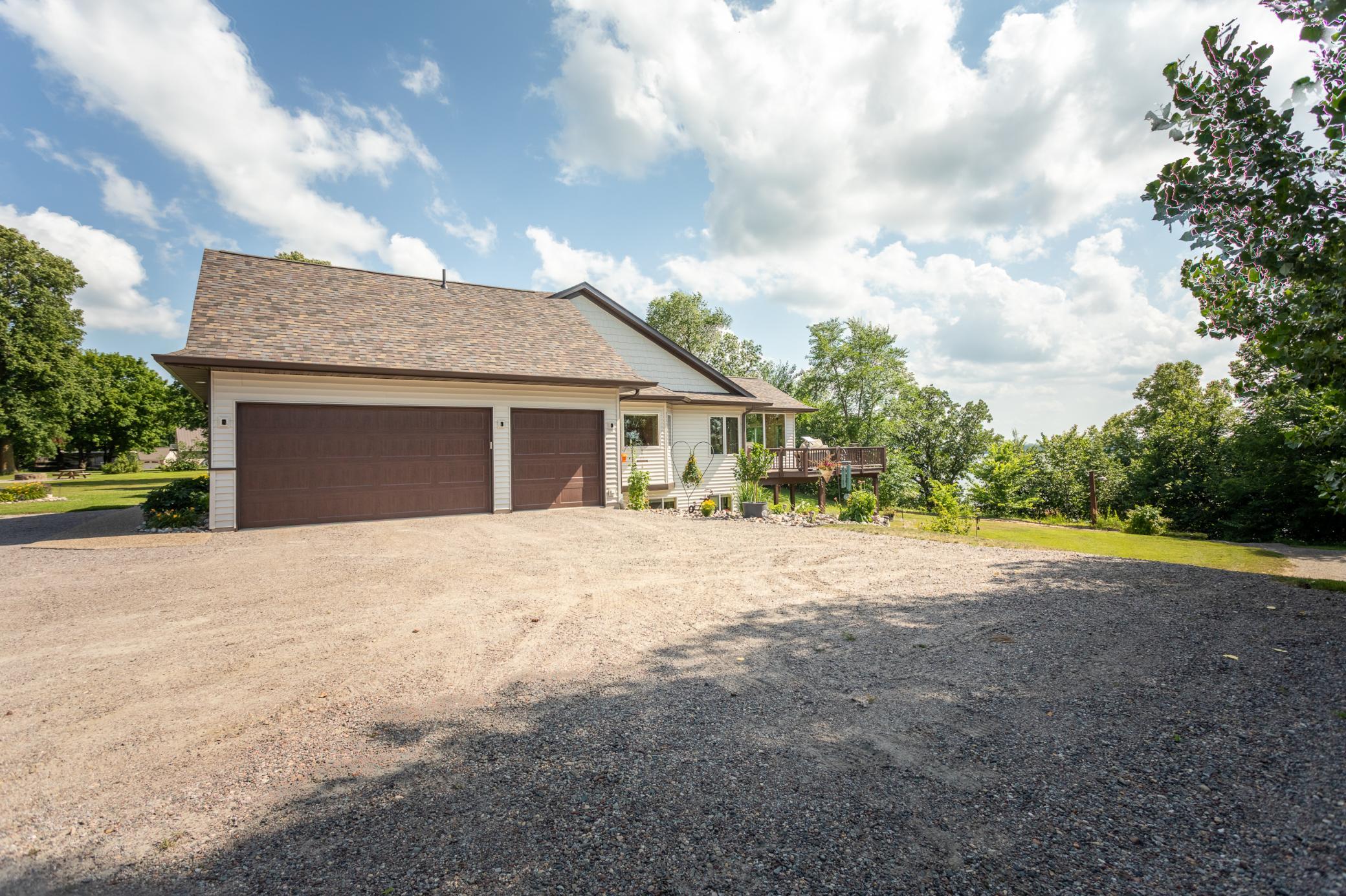 2003 single family home for sale at 30291 Duckweed Drive in Burtrum, MN — 4 bed, 3 bath (photo 12 of 66)
