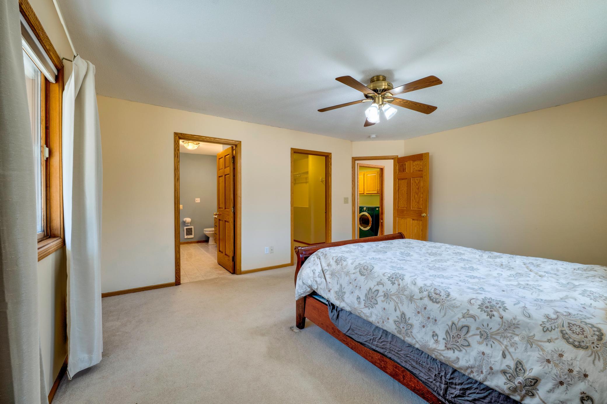 1997 single family home for sale at 1012 Maple Ridge Court NW in Bemidji, MN — 5 bed, 3 bath (photo 18 of 48)