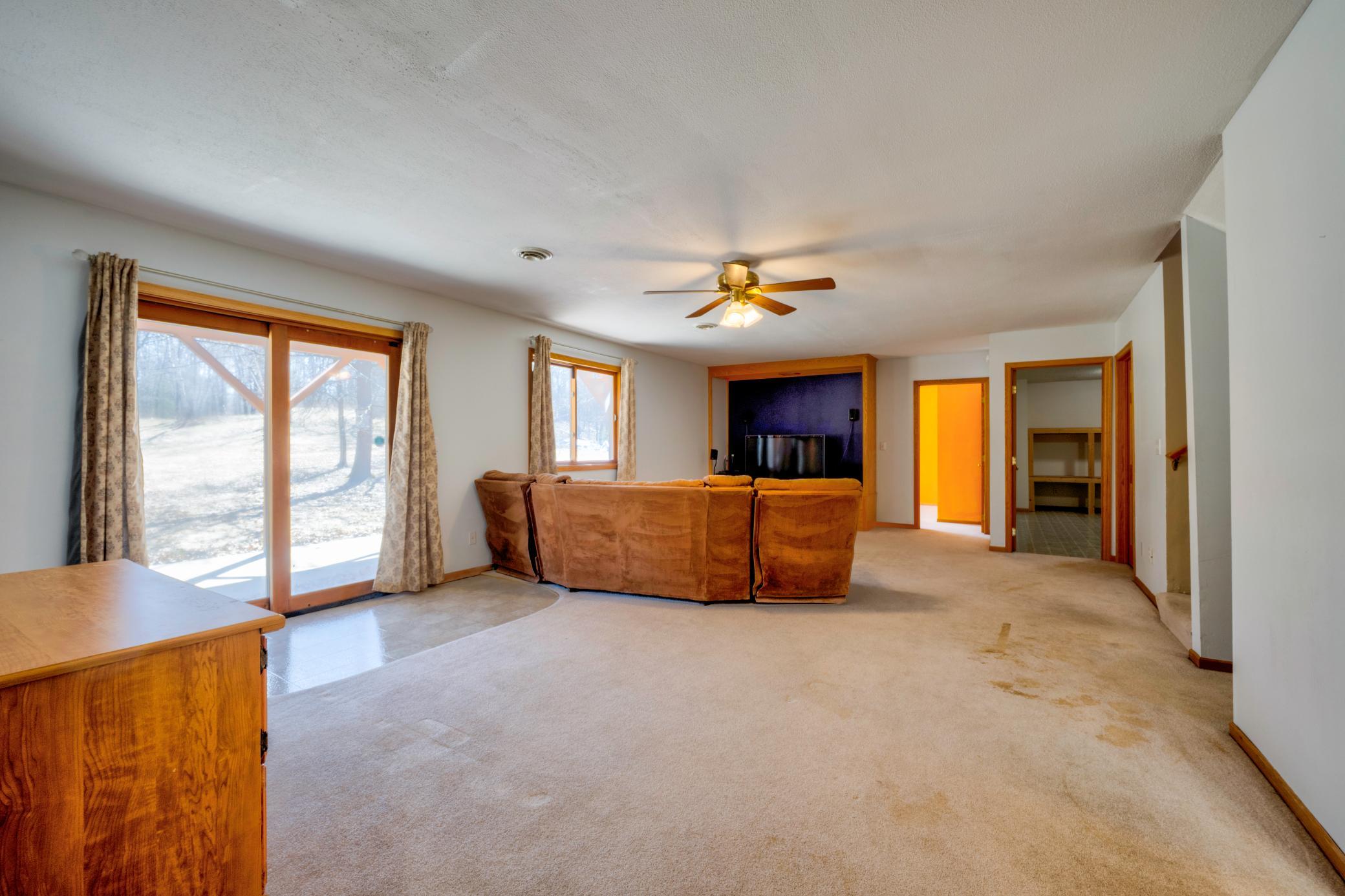 1997 single family home for sale at 1012 Maple Ridge Court NW in Bemidji, MN — 5 bed, 3 bath (photo 32 of 48)