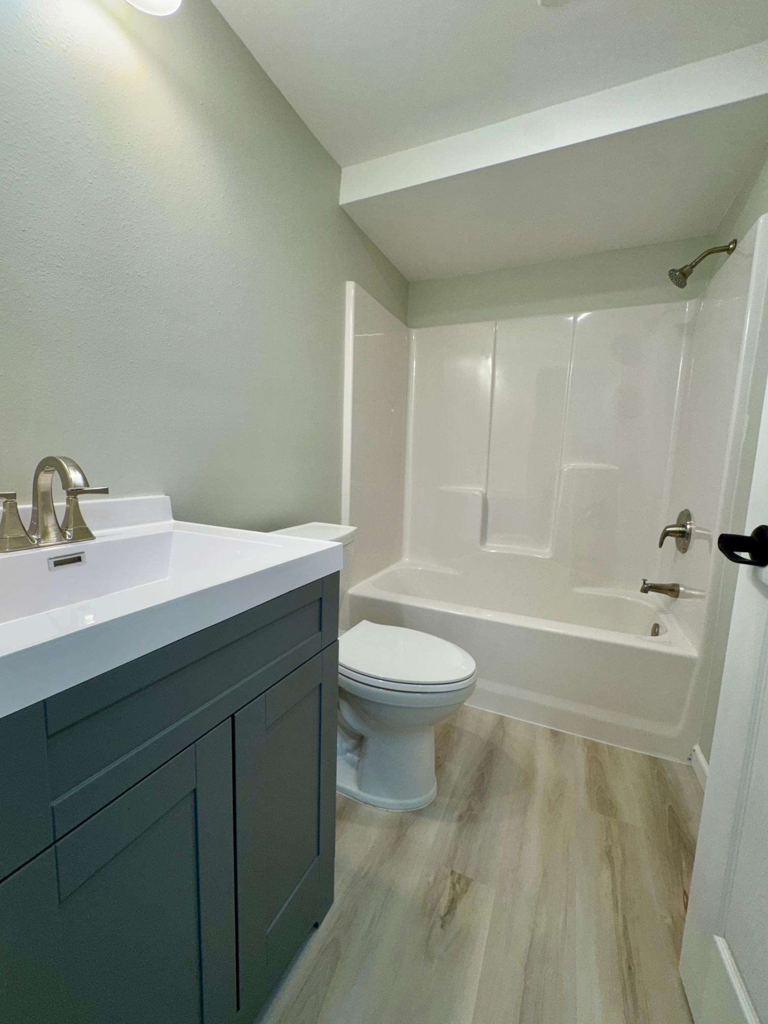 202 Washington Street SE, Warroad MN 56763 - Photo 20 of 23