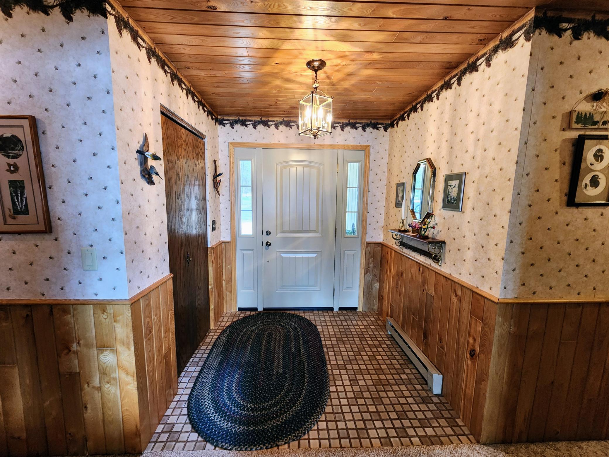1985 single family home for sale at 25118 Highwood Loop in Akeley, MN — 3 bed, 2 bath (photo 4 of 35)