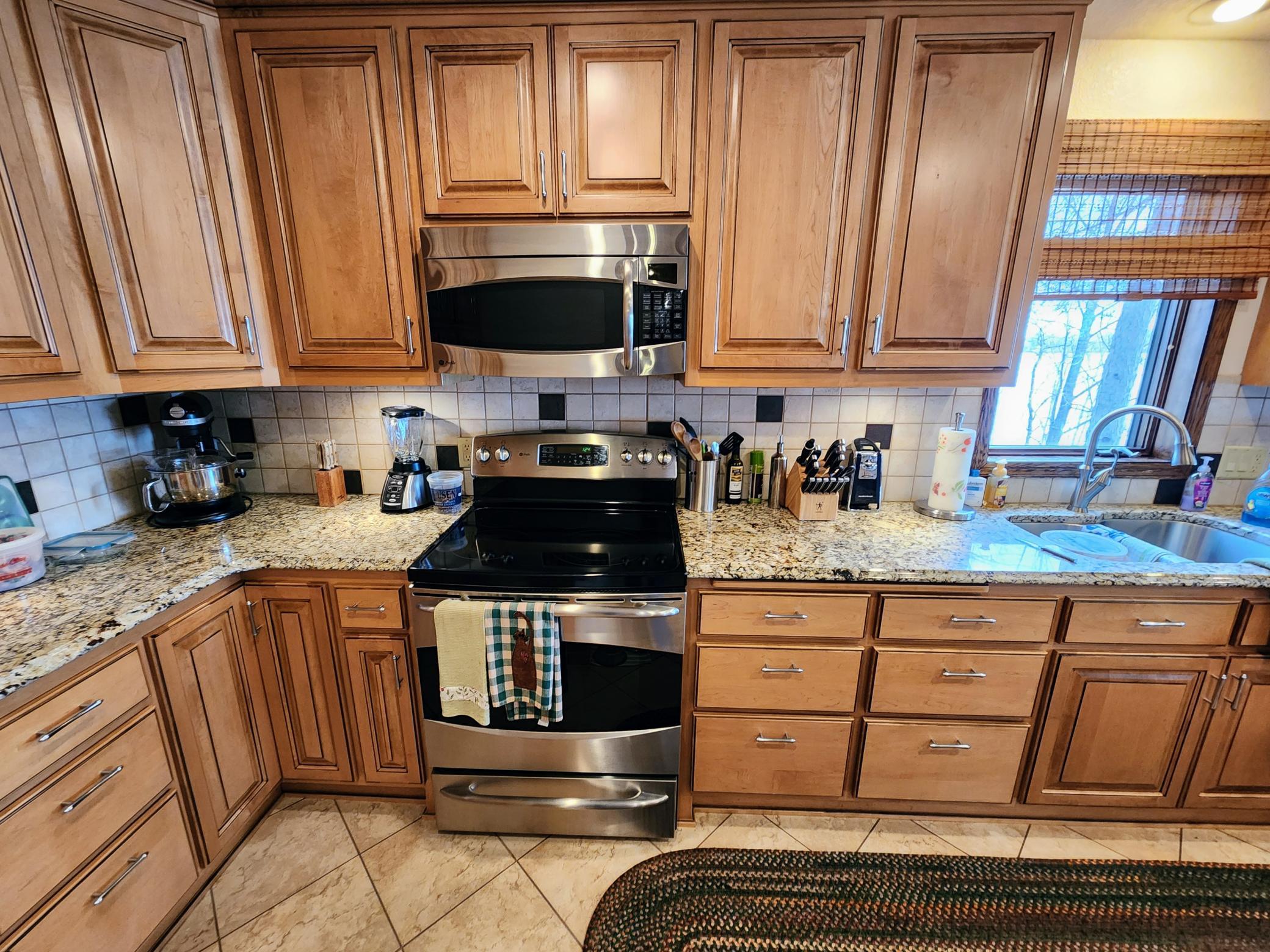 1985 single family home for sale at 25118 Highwood Loop in Akeley, MN — 3 bed, 2 bath (photo 7 of 35)
