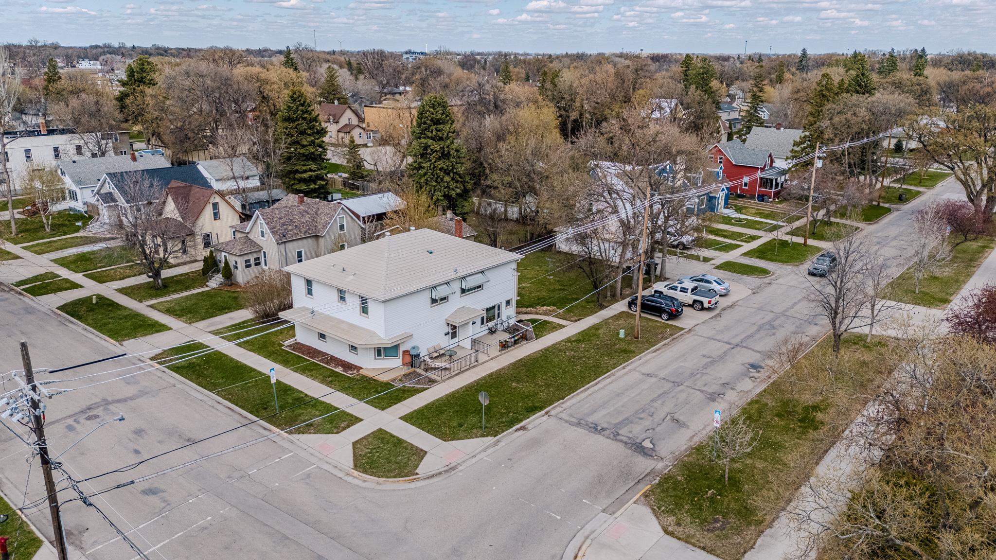 1002 5th Avenue S, Moorhead MN 56560 - Photo 5 of 10