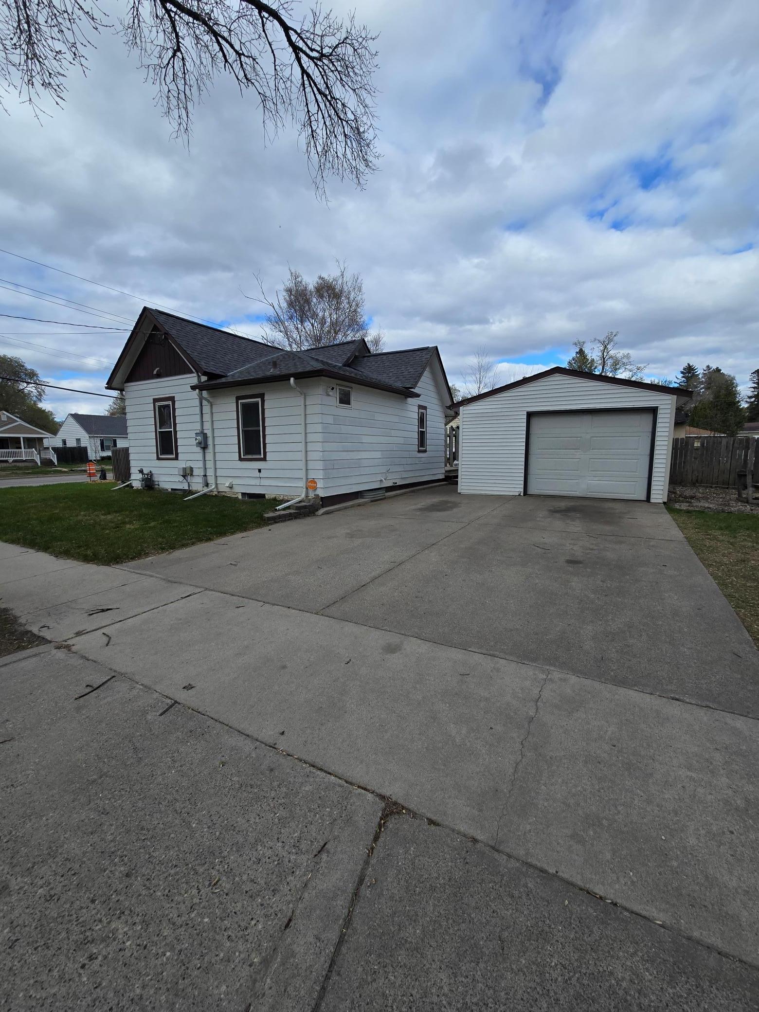 1426 13th Avenue S, Fargo ND 58103 - Photo 17 of 19