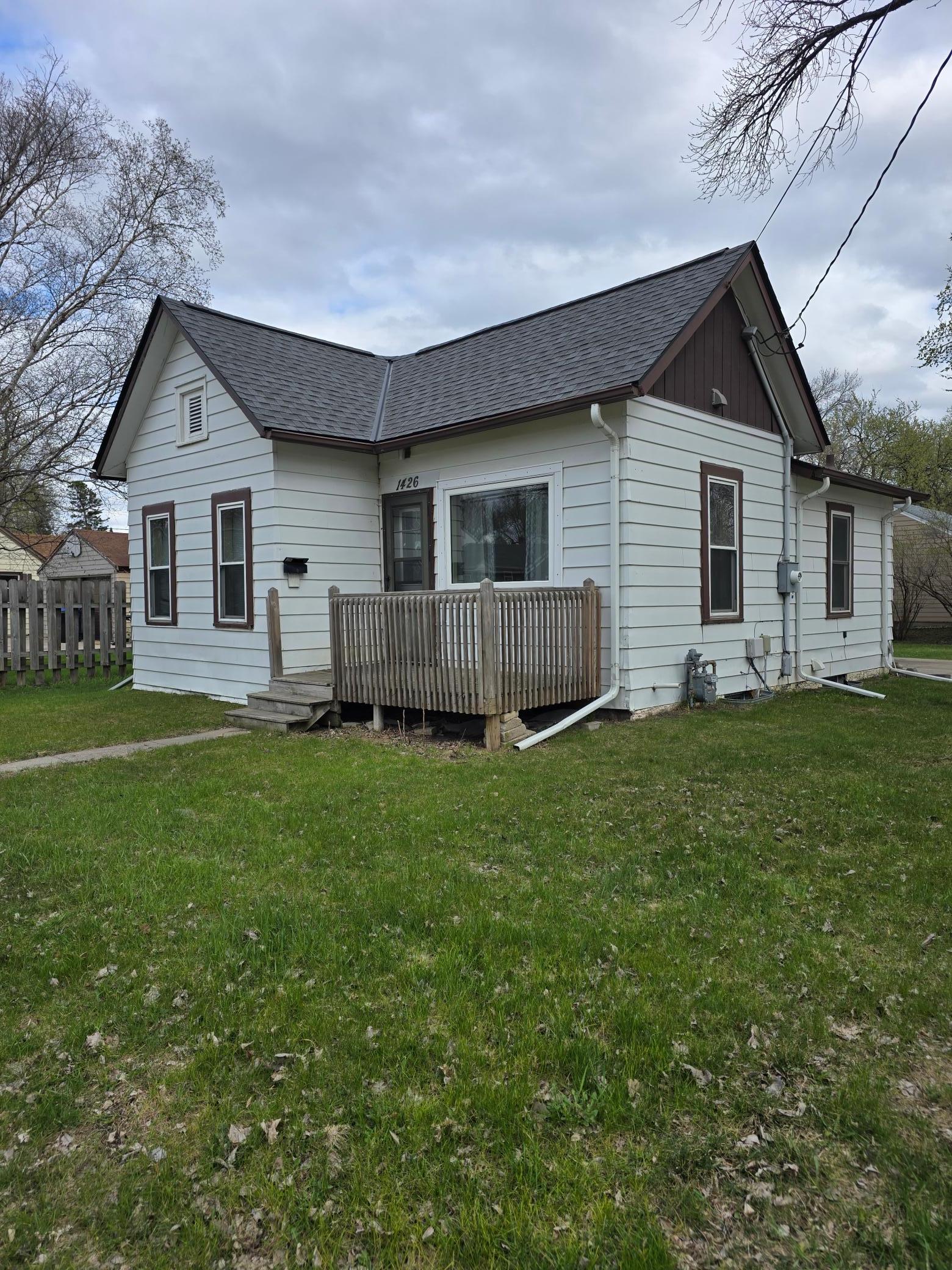 1426 13th Avenue S, Fargo ND 58103 - Photo 3 of 19