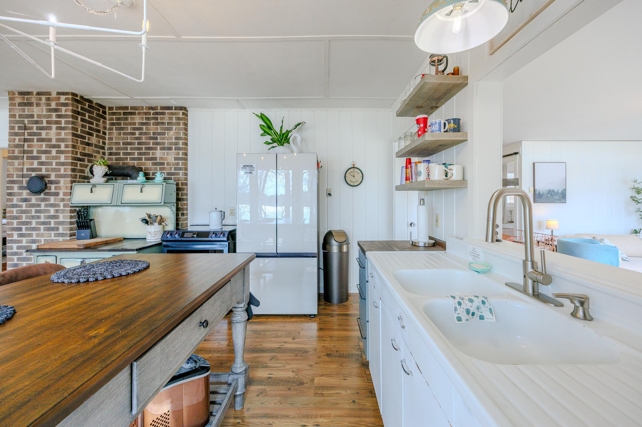 1955 single family home for sale at 40300 County 4 in Laporte, MN — 2 bed, 2 bath (photo 12 of 36)