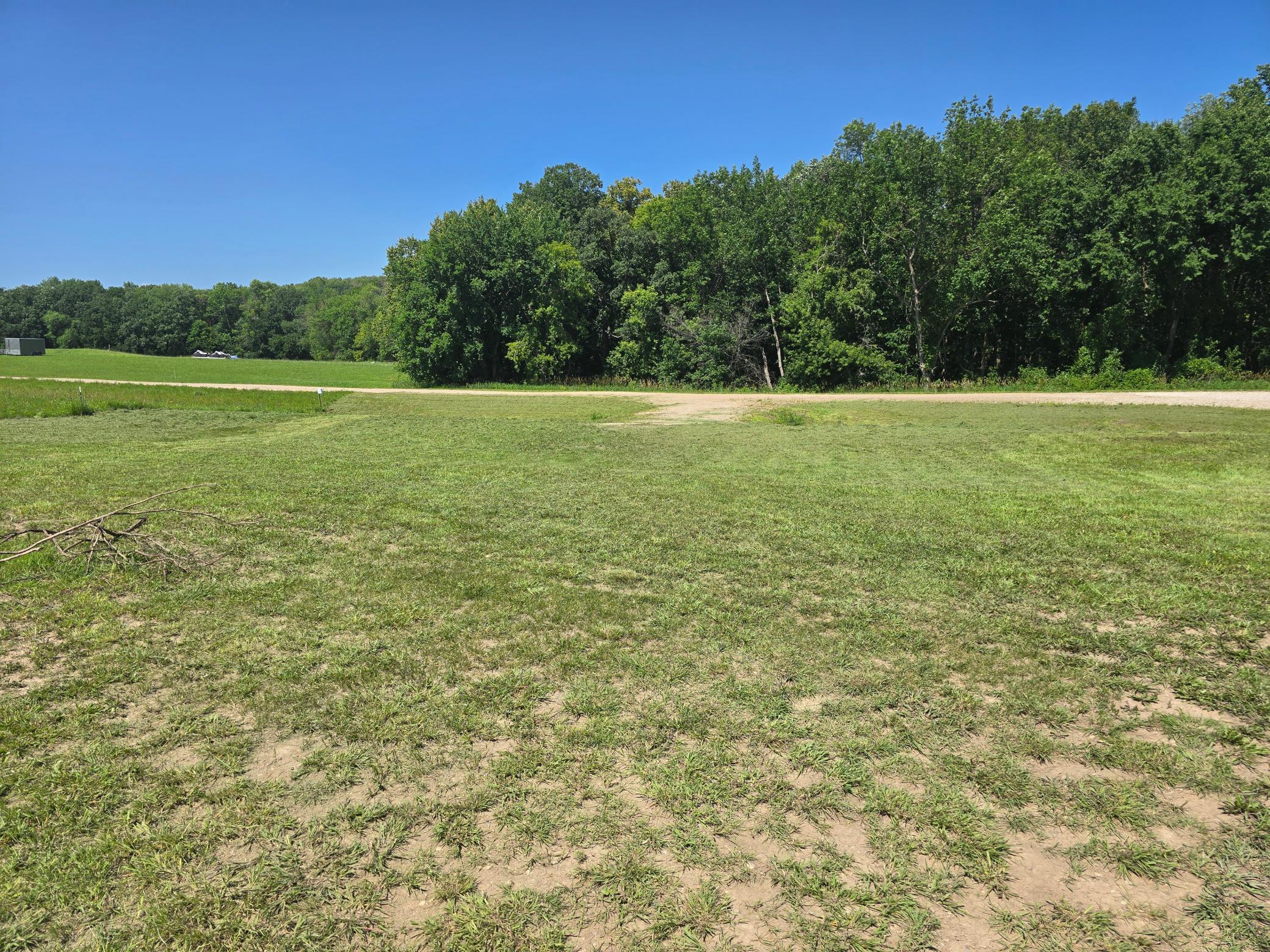 land for sale at 18589 Jarrett Drive in Audubon, MN (photo 2 of 5)