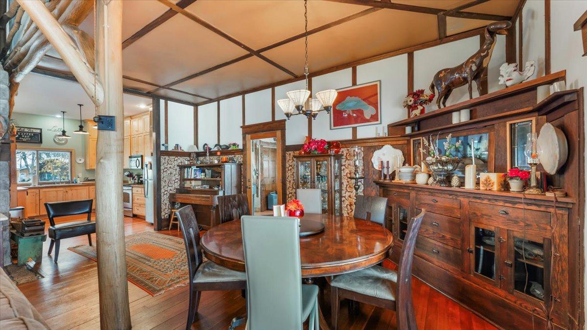 1913 single family home for sale at 1007 Van Dyke Road NW in Alexandria, MN — 4 bed, 3 bath (photo 15 of 71)