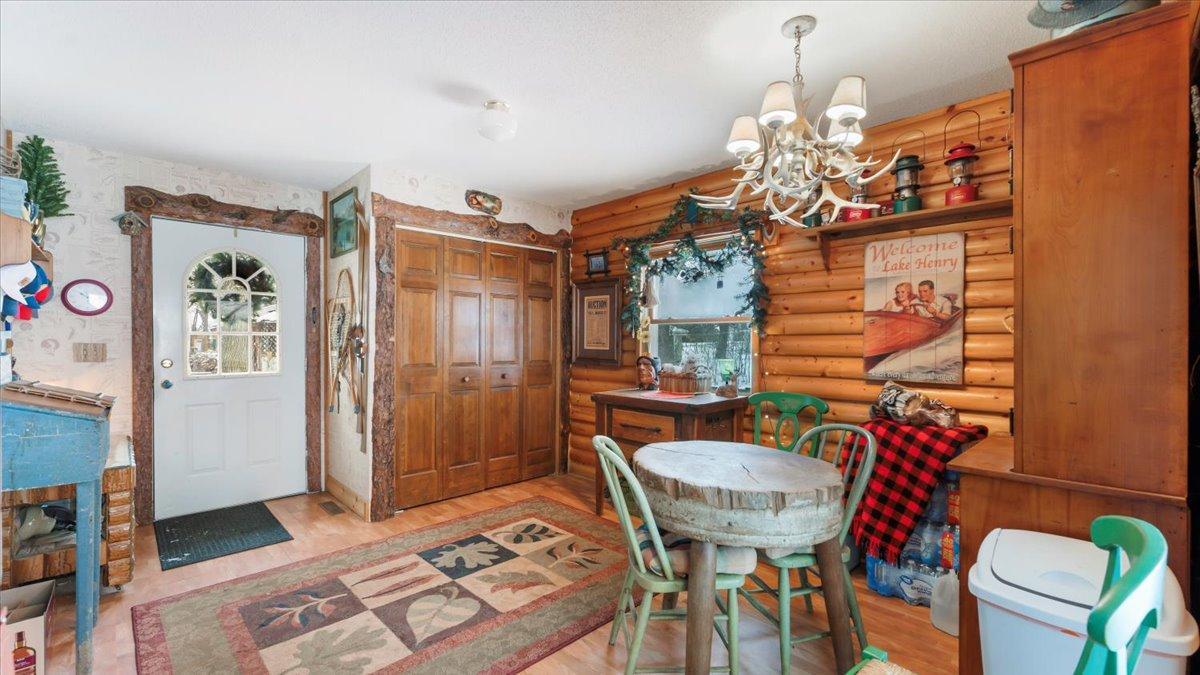1913 single family home for sale at 1007 Van Dyke Road NW in Alexandria, MN — 4 bed, 3 bath (photo 27 of 71)