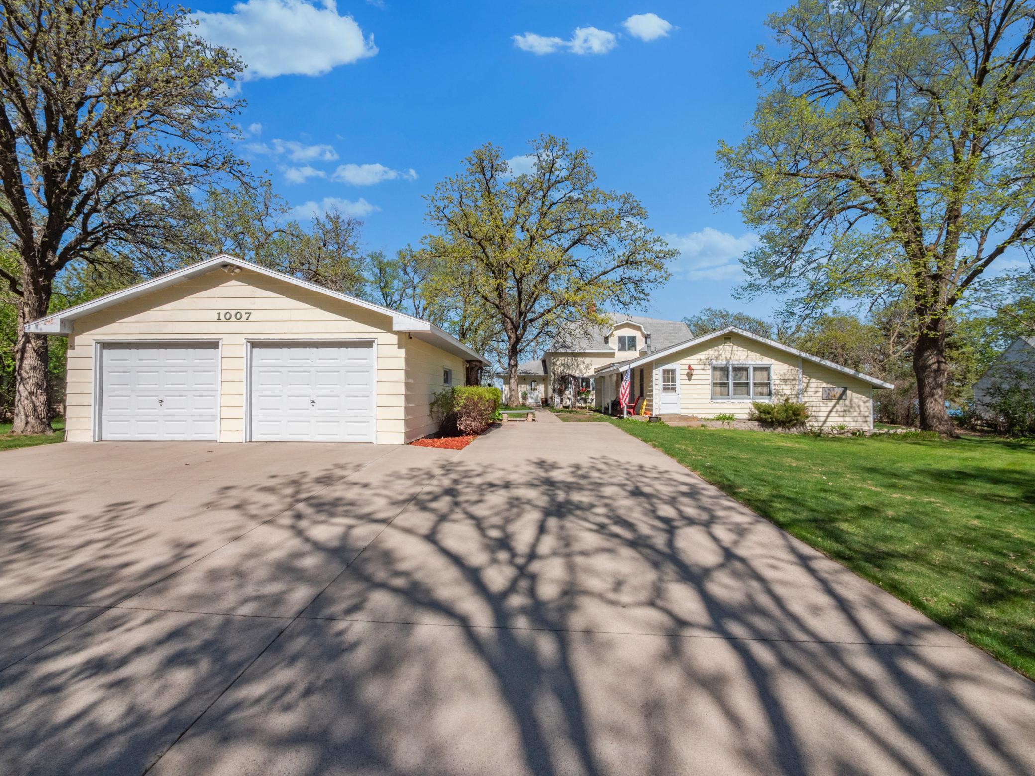 1913 single family home for sale at 1007 Van Dyke Road NW in Alexandria, MN — 4 bed, 3 bath (photo 44 of 71)