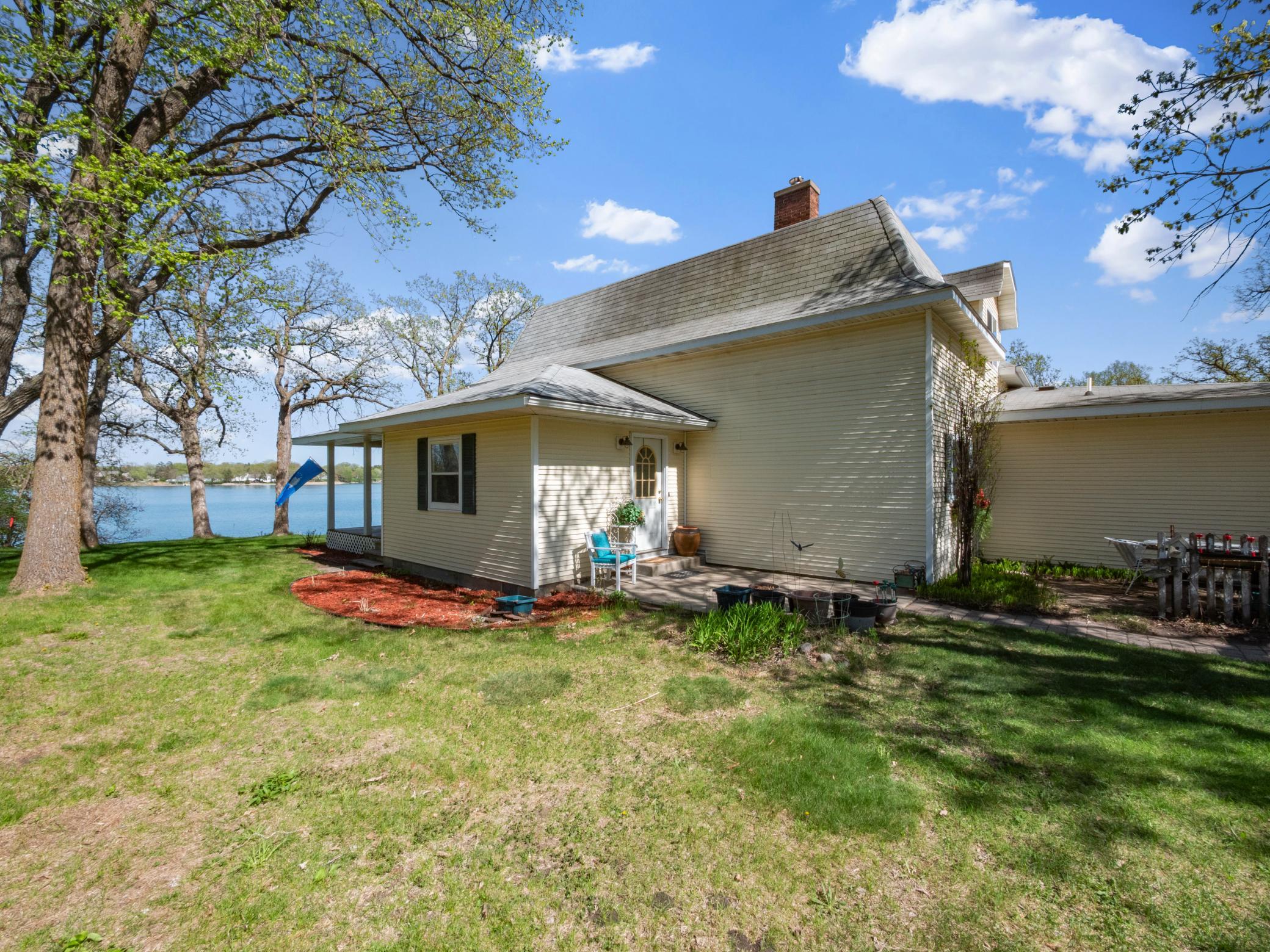1913 single family home for sale at 1007 Van Dyke Road NW in Alexandria, MN — 4 bed, 3 bath (photo 49 of 71)