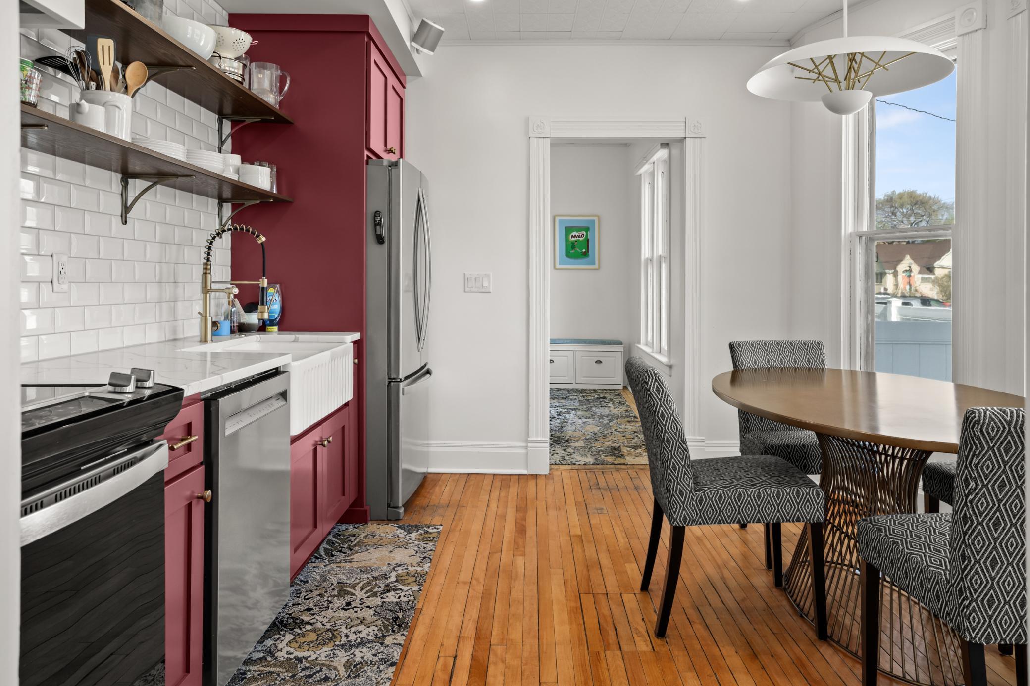 1898 single family home for sale at 203 8th Street S in Fargo, ND — 3 bed, 2 bath (photo 11 of 40)