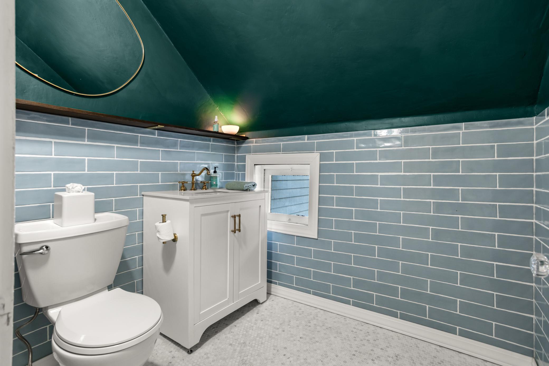 1898 single family home for sale at 203 8th Street S in Fargo, ND — 3 bed, 2 bath (photo 31 of 40)