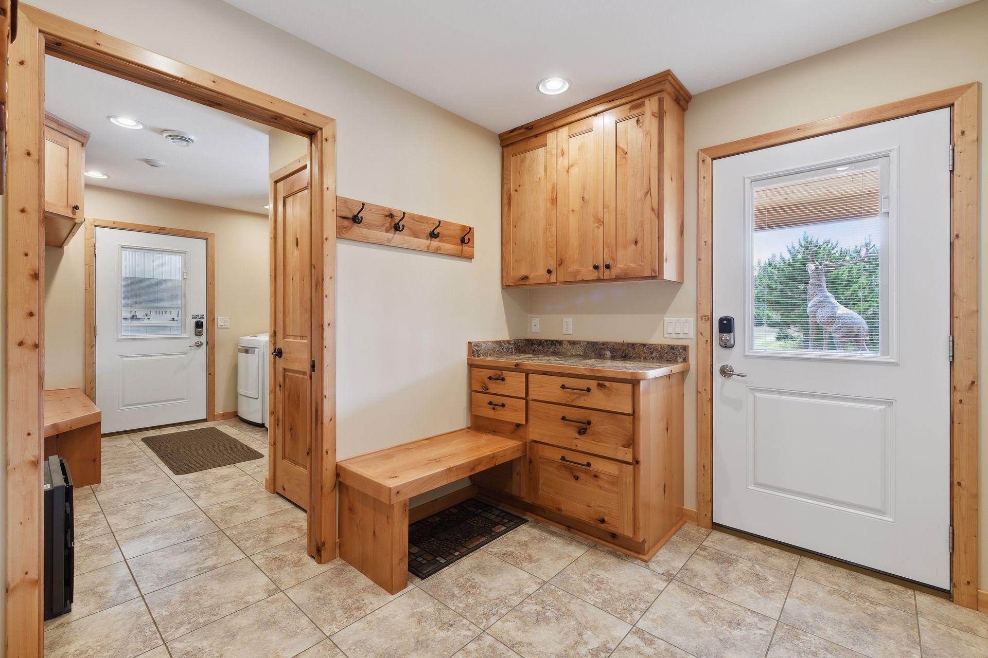 2013 single family home for sale at 28549 305th Place in Aitkin, MN — 5 bed, 4 bath (photo 12 of 49)