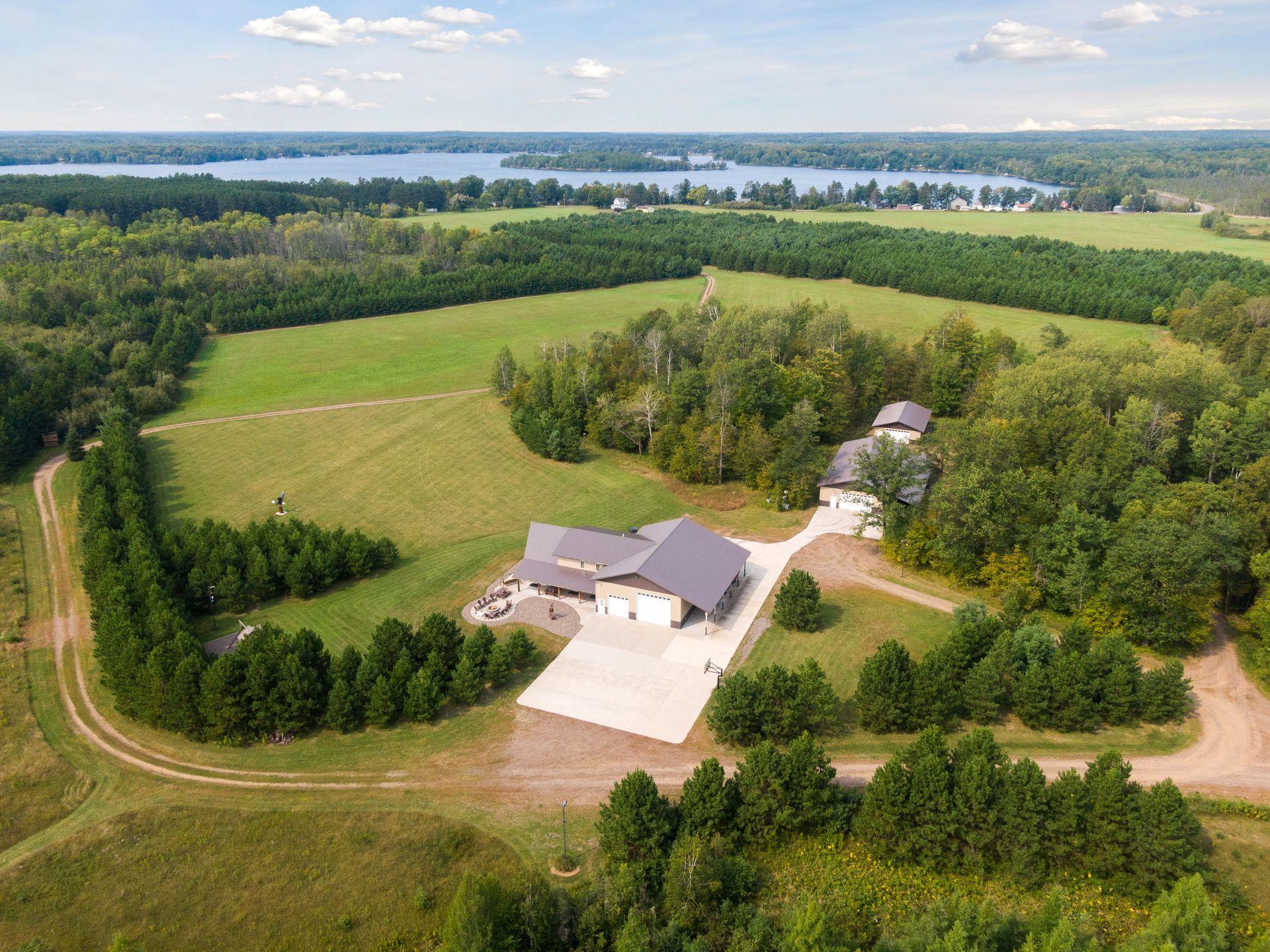2013 single family home for sale at 28549 305th Place in Aitkin, MN — 5 bed, 4 bath (photo 7 of 49)