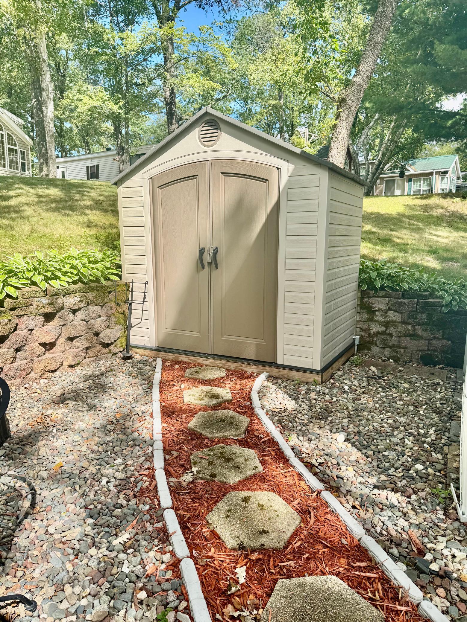 2000 single family home for sale at 15827 Wilderness Trail, Unit 25 in Crosslake, MN — 1 bed, 1 bath (photo 2 of 36)