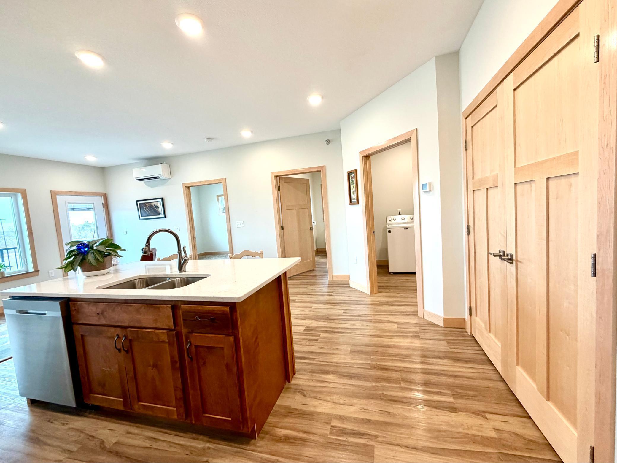 2022 condo for sale at 715 Lake Shore Drive NE, Unit 201 in Bemidji, MN — 1 bed, 1 bath (photo 11 of 36)