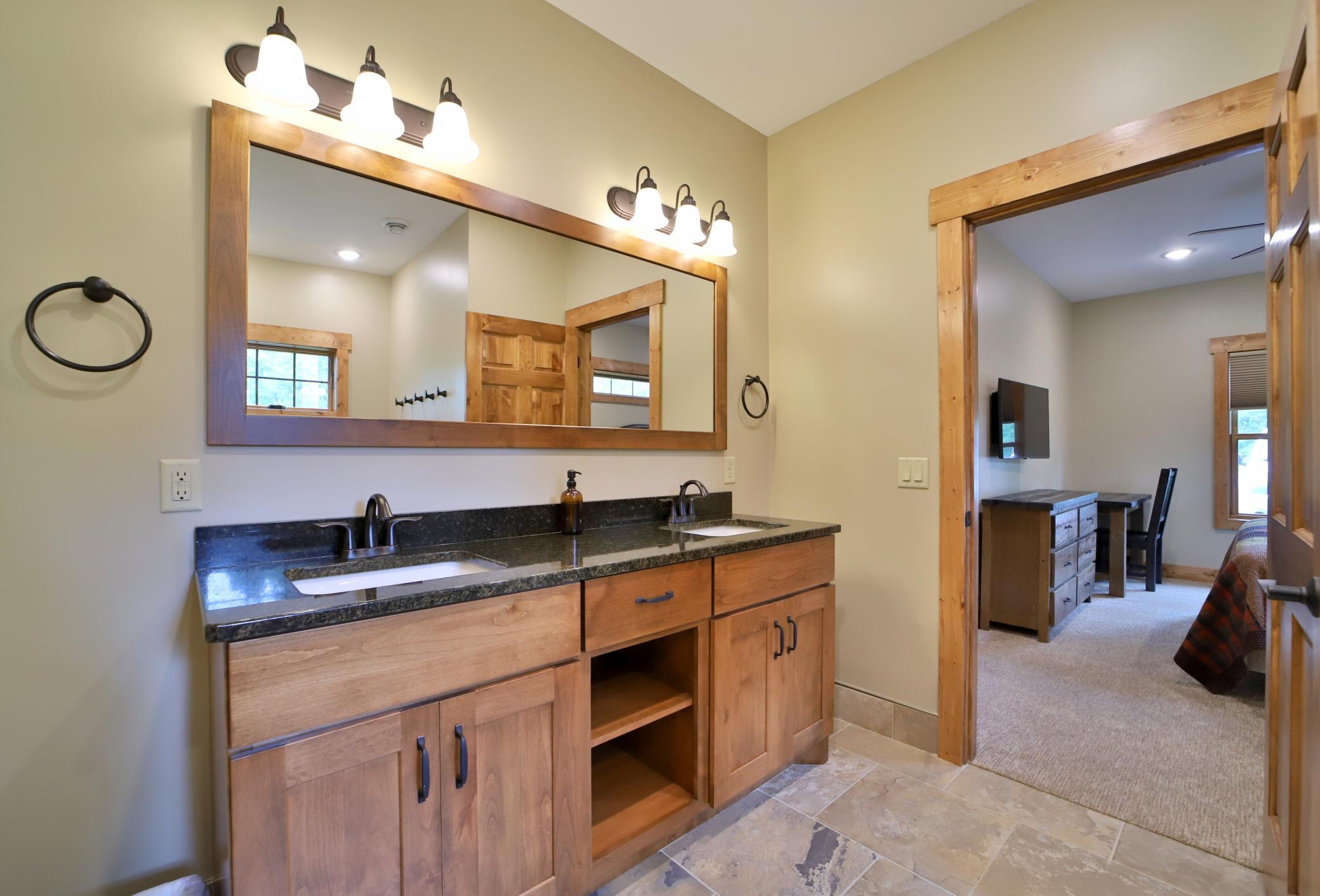 2023 townhouse for sale at 35165 Quiet Aly in Pequot Lakes, MN — 4 bed, 5 bath (photo 23 of 50)