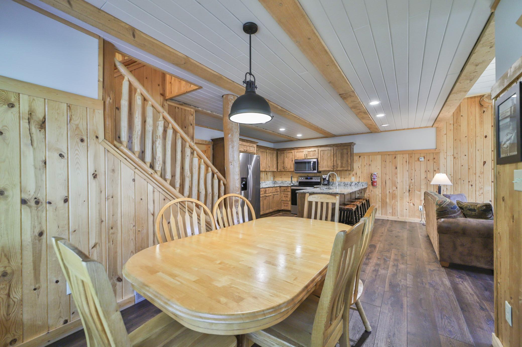 2000 townhouse for sale at 35372 Vacation Drive, Unit 22 in Pequot Lakes, MN — 4 bed, 2 bath (photo 5 of 23)
