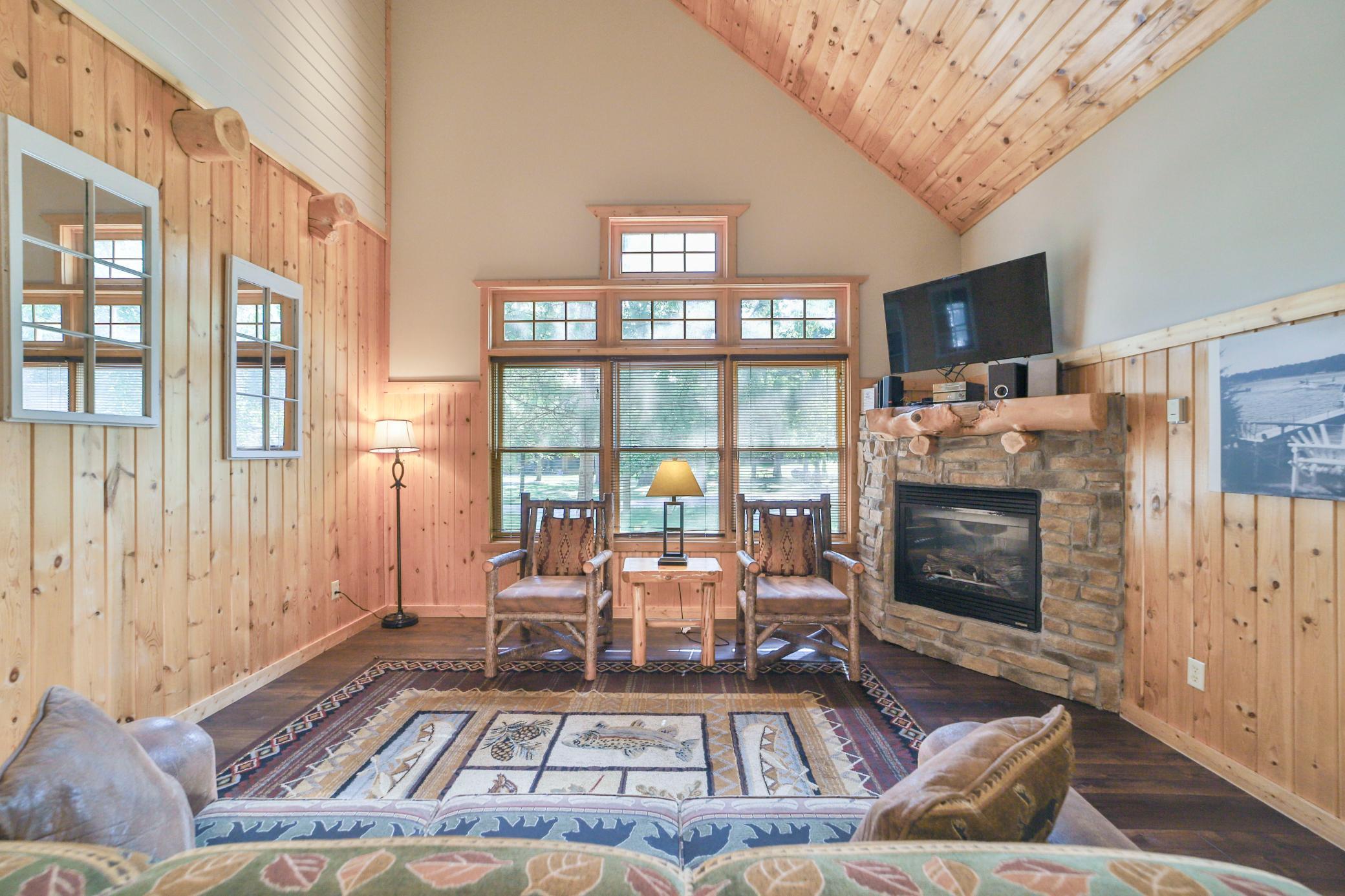 2000 townhouse for sale at 35372 Vacation Drive, Unit 22 in Pequot Lakes, MN — 4 bed, 2 bath (photo 7 of 23)