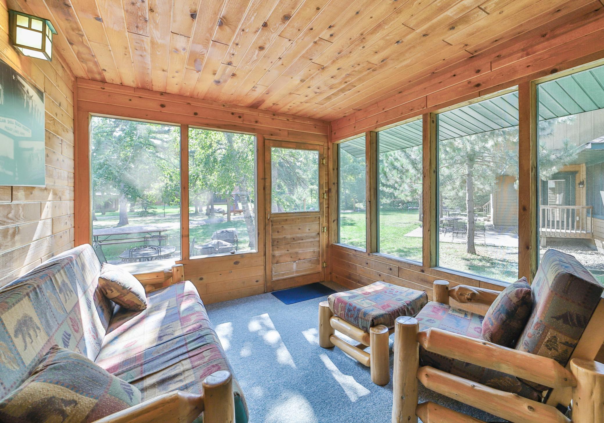 2000 townhouse for sale at 35372 Vacation Drive, Unit 22 in Pequot Lakes, MN — 4 bed, 2 bath (photo 8 of 23)