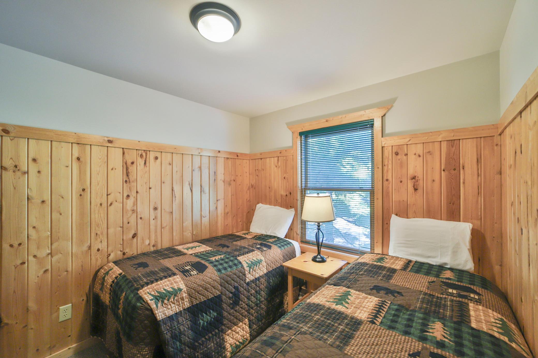 2000 townhouse for sale at 35372 Vacation Drive, Unit 22 in Pequot Lakes, MN — 4 bed, 2 bath (photo 16 of 23)