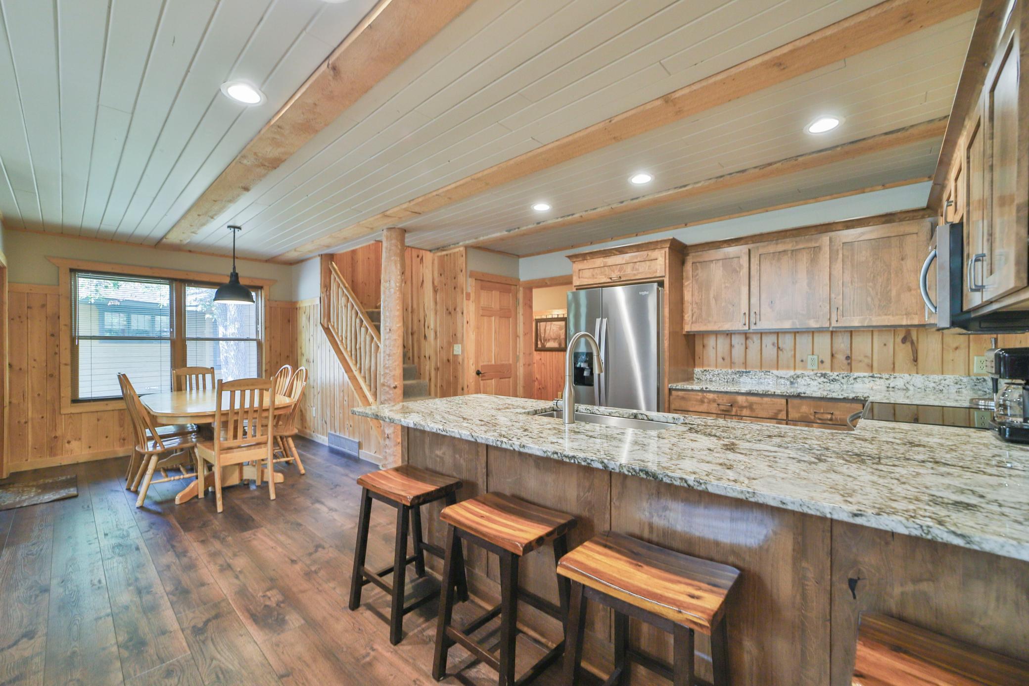2000 townhouse for sale at 35372 Vacation Drive, Unit 22 in Pequot Lakes, MN — 4 bed, 2 bath (photo 3 of 23)