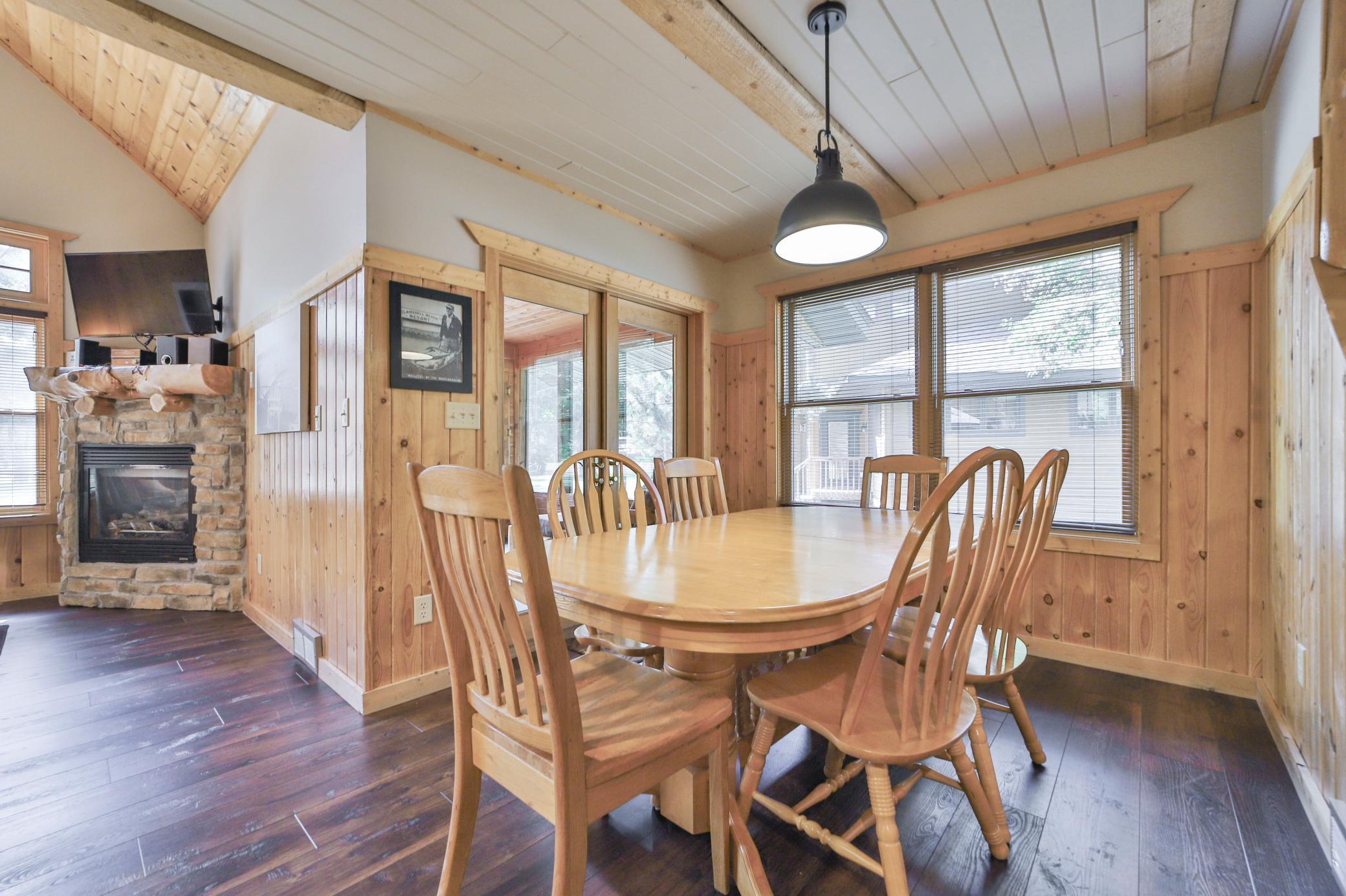 2000 townhouse for sale at 35372 Vacation Drive, Unit 22 in Pequot Lakes, MN — 4 bed, 2 bath (photo 4 of 23)