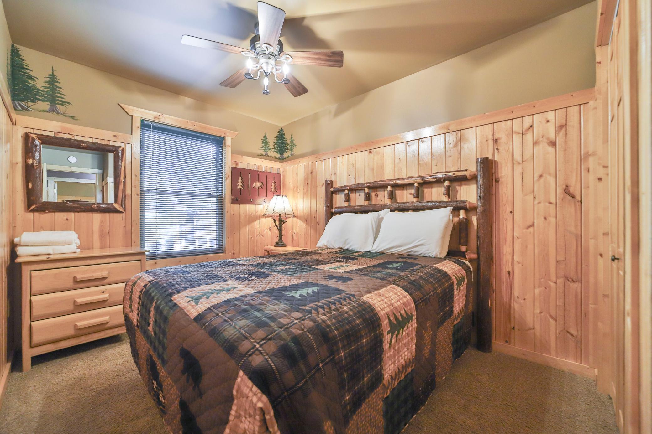 2000 townhouse for sale at 35372 Vacation Drive, Unit 21 in Pequot Lakes, MN — 4 bed, 2 bath (photo 11 of 29)