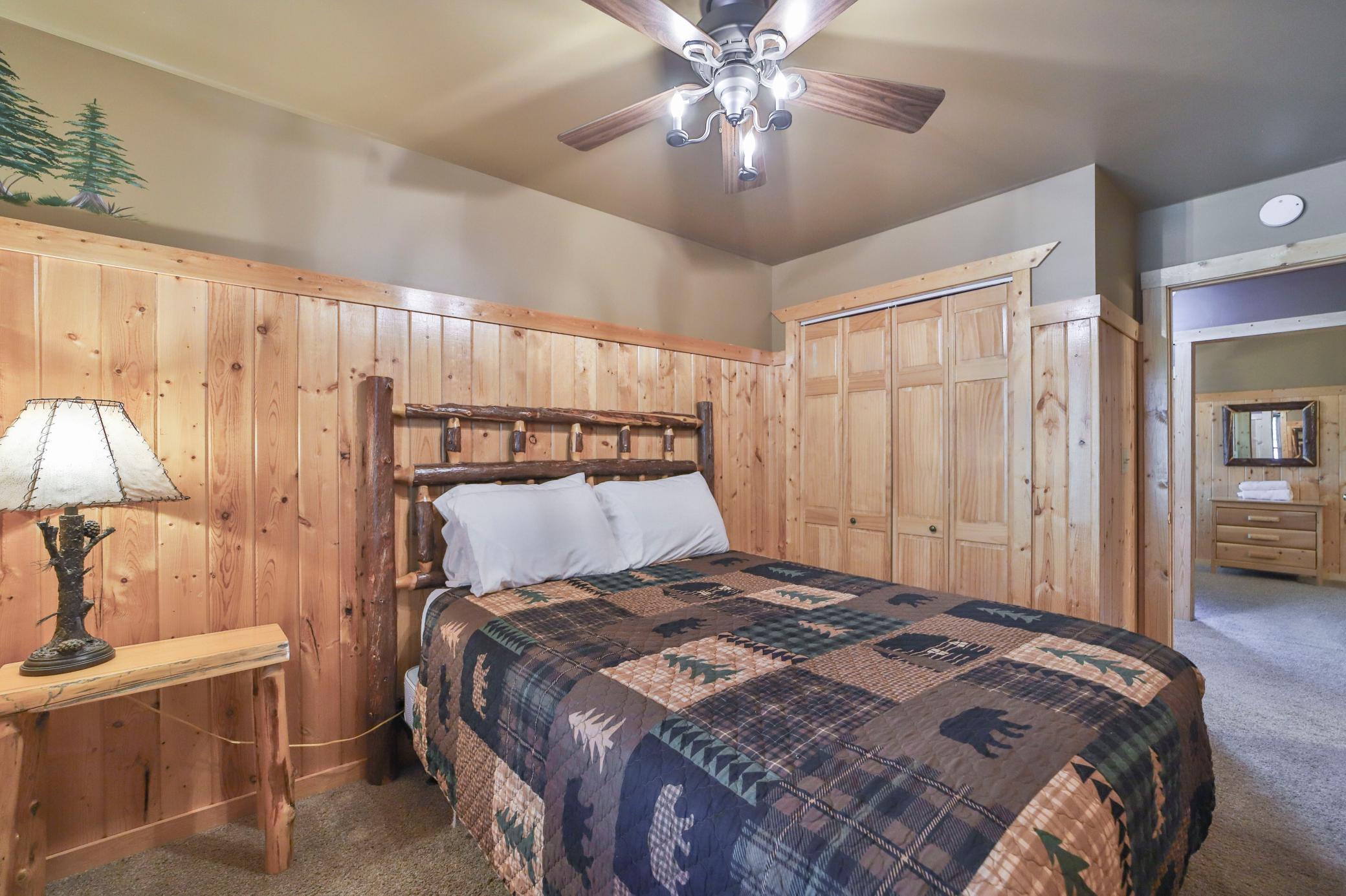 2000 townhouse for sale at 35372 Vacation Drive, Unit 21 in Pequot Lakes, MN — 4 bed, 2 bath (photo 12 of 29)