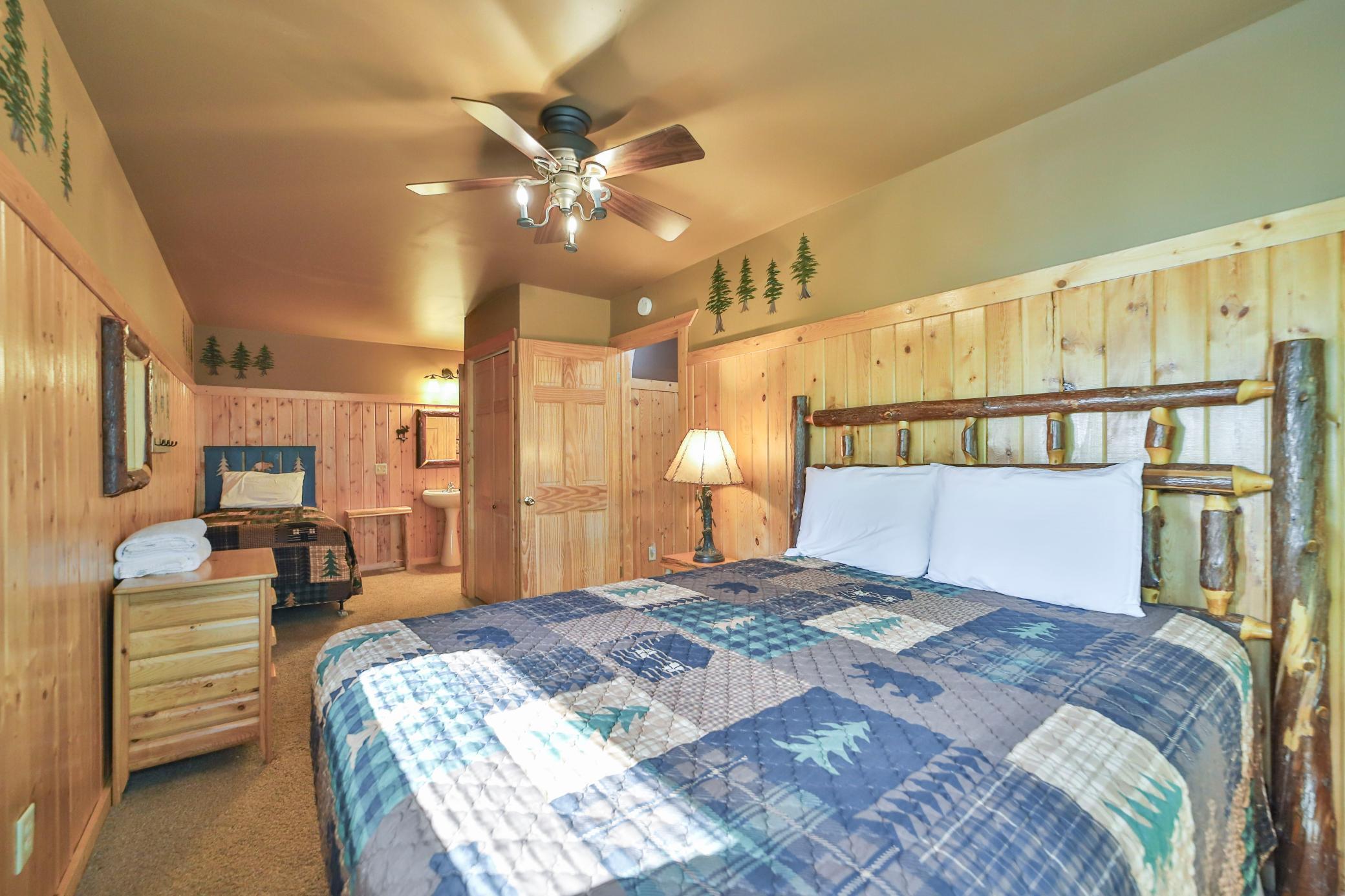 2000 townhouse for sale at 35372 Vacation Drive, Unit 21 in Pequot Lakes, MN — 4 bed, 2 bath (photo 20 of 29)