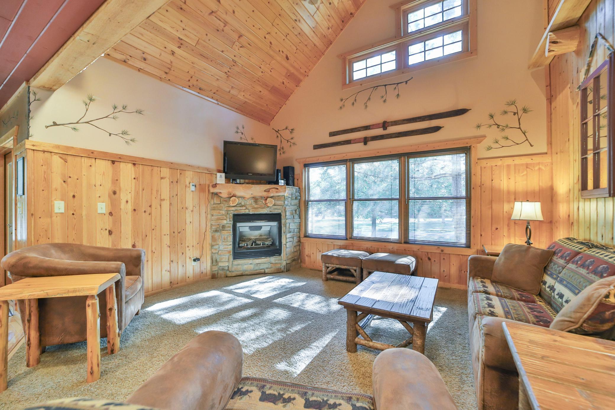 2000 townhouse for sale at 35372 Vacation Drive, Unit 21 in Pequot Lakes, MN — 4 bed, 2 bath (photo 8 of 29)