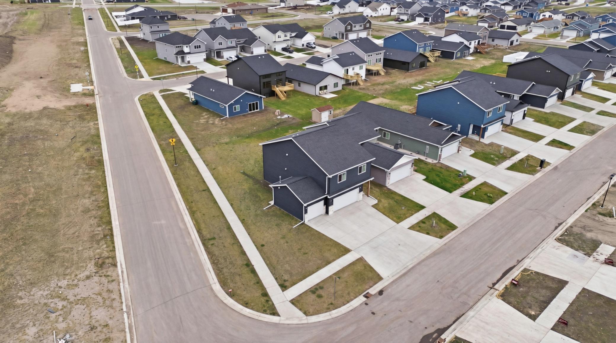 6716 66th Avenue S, Horace ND 58047 - Photo 35 of 38