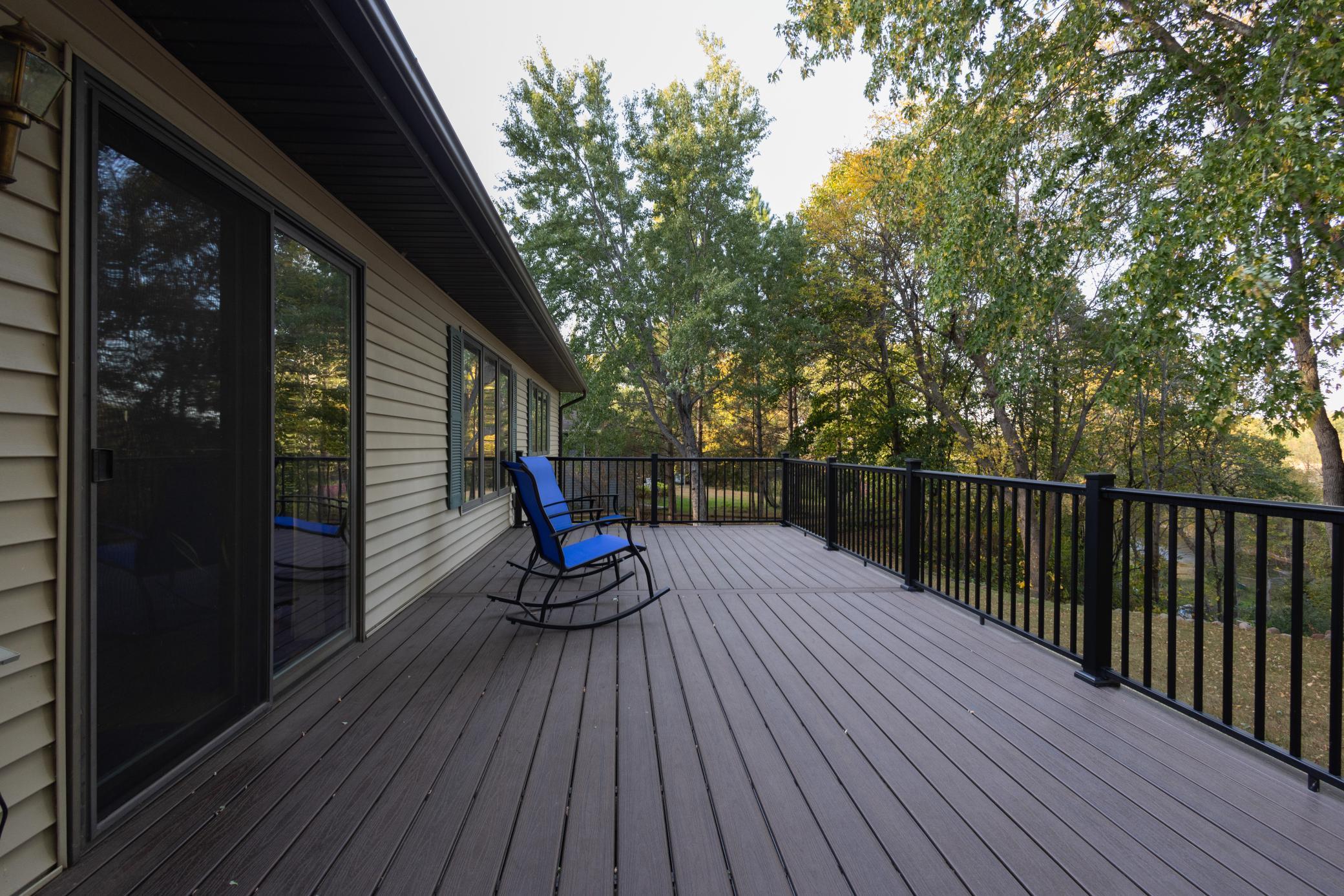 1998 single family home for sale at 26760 Riverside Drive in Fergus Falls, MN — 4 bed, 3 bath (photo 36 of 58)