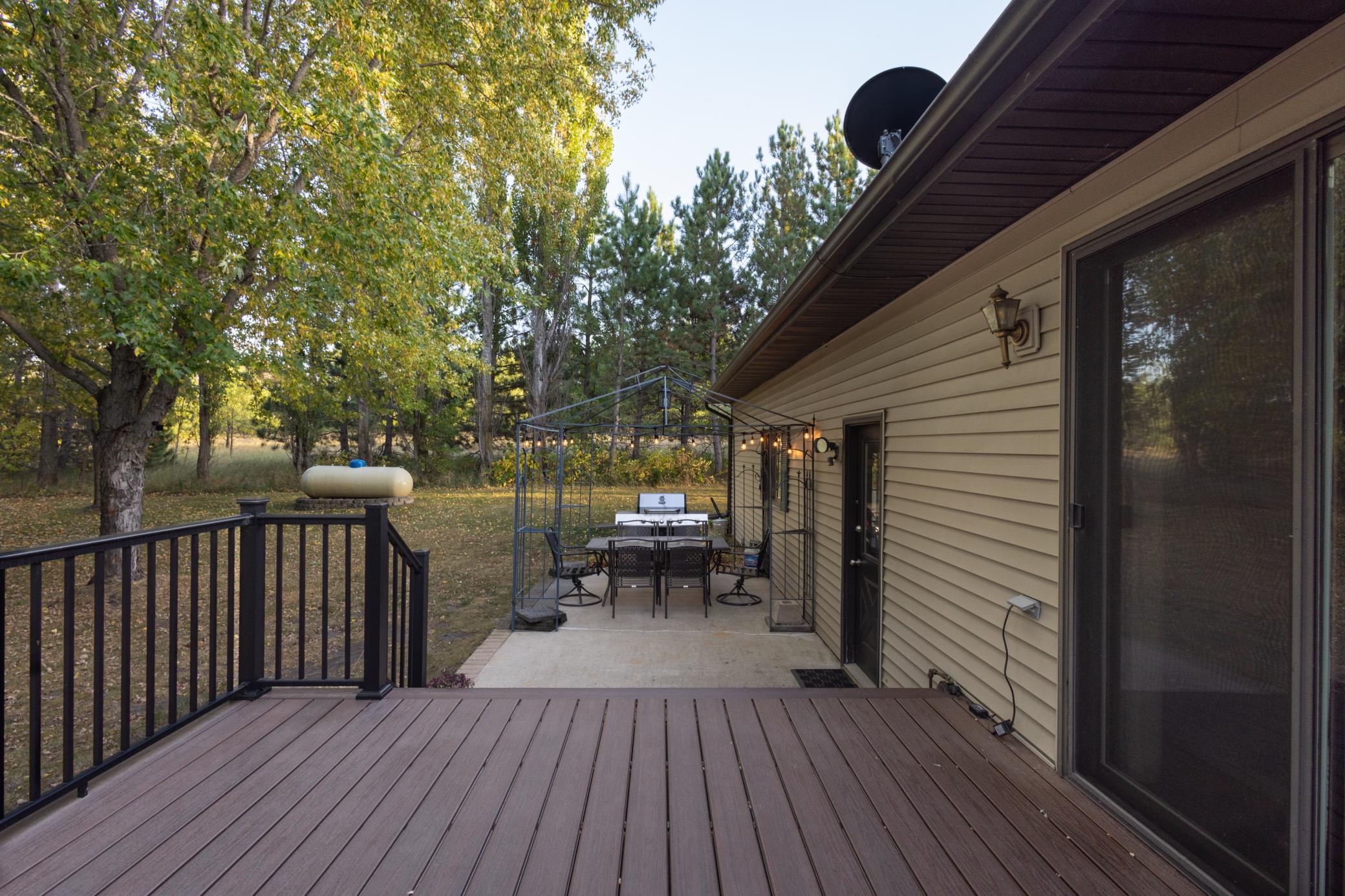 1998 single family home for sale at 26760 Riverside Drive in Fergus Falls, MN — 4 bed, 3 bath (photo 38 of 58)