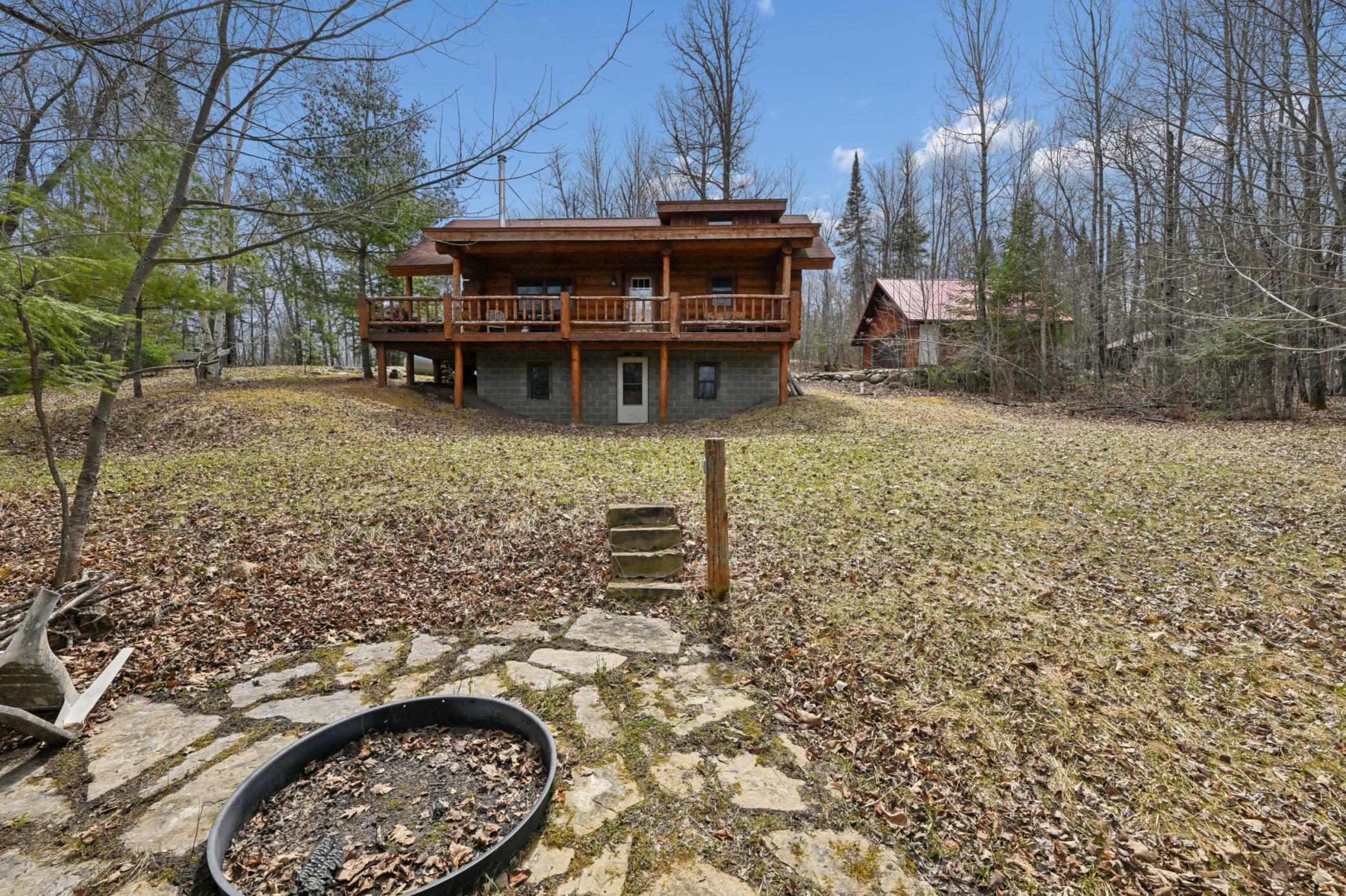 2004 single family home for sale at 31149 County Road 40 in Effie, MN — 3 bed, 1 bath (photo 6 of 57)