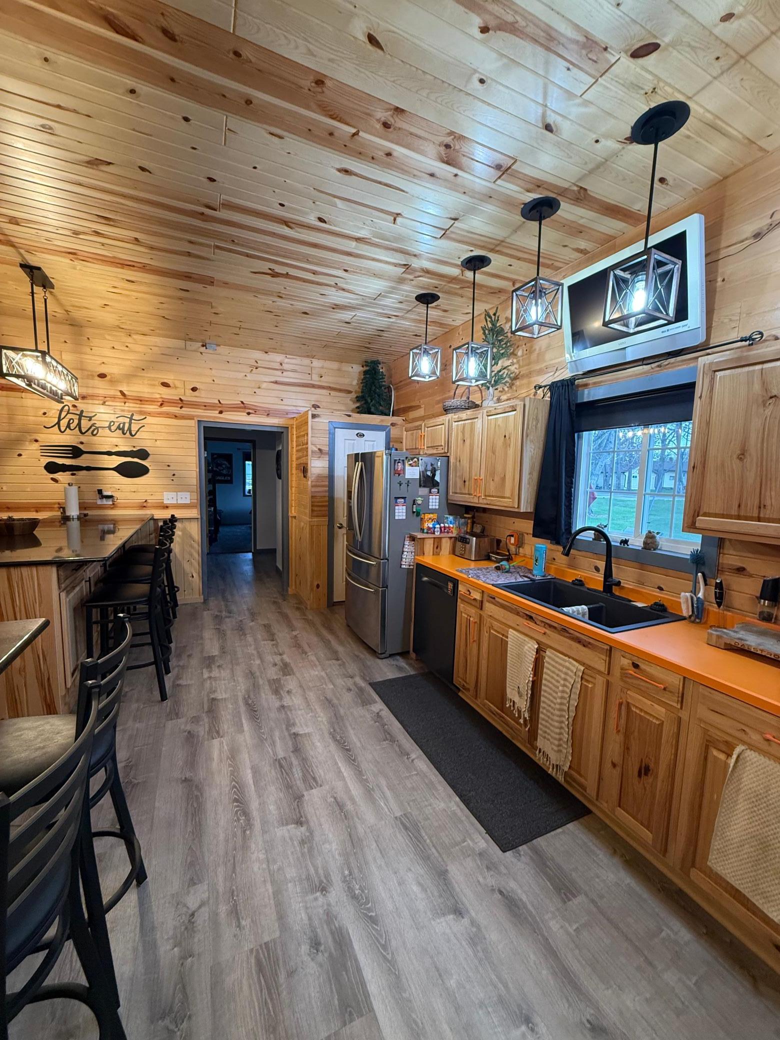 2005 single family home for sale at 408 Minnesota Avenue in Brooks, MN — 3 bed, 1 bath (photo 11 of 24)