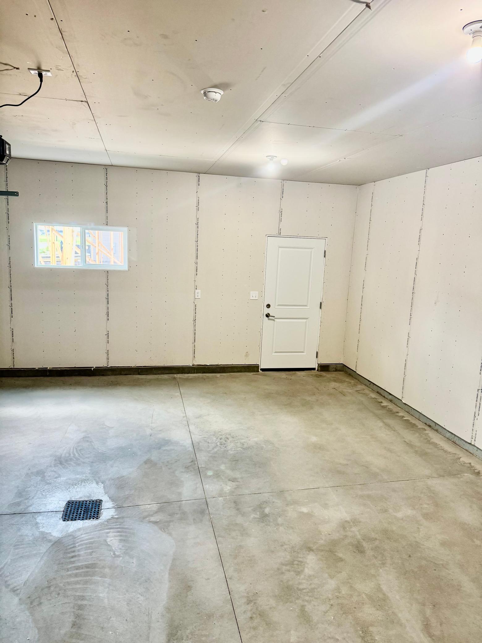 2026 single family home for sale at 6781 30 Street S in Fargo, ND — 3 bed, 3 bath (photo 29 of 29)