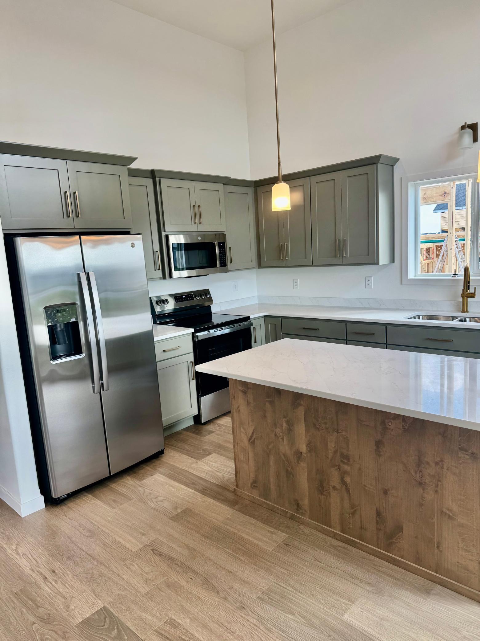 2026 single family home for sale at 6781 30 Street S in Fargo, ND — 3 bed, 3 bath (photo 5 of 29)