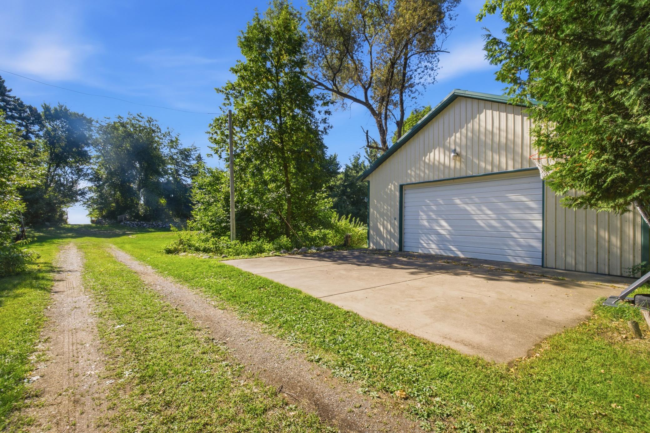 1946 single family home for sale at 21504 Pike Avenue in Aitkin, MN — 2 bed, 1 bath (photo 17 of 73)