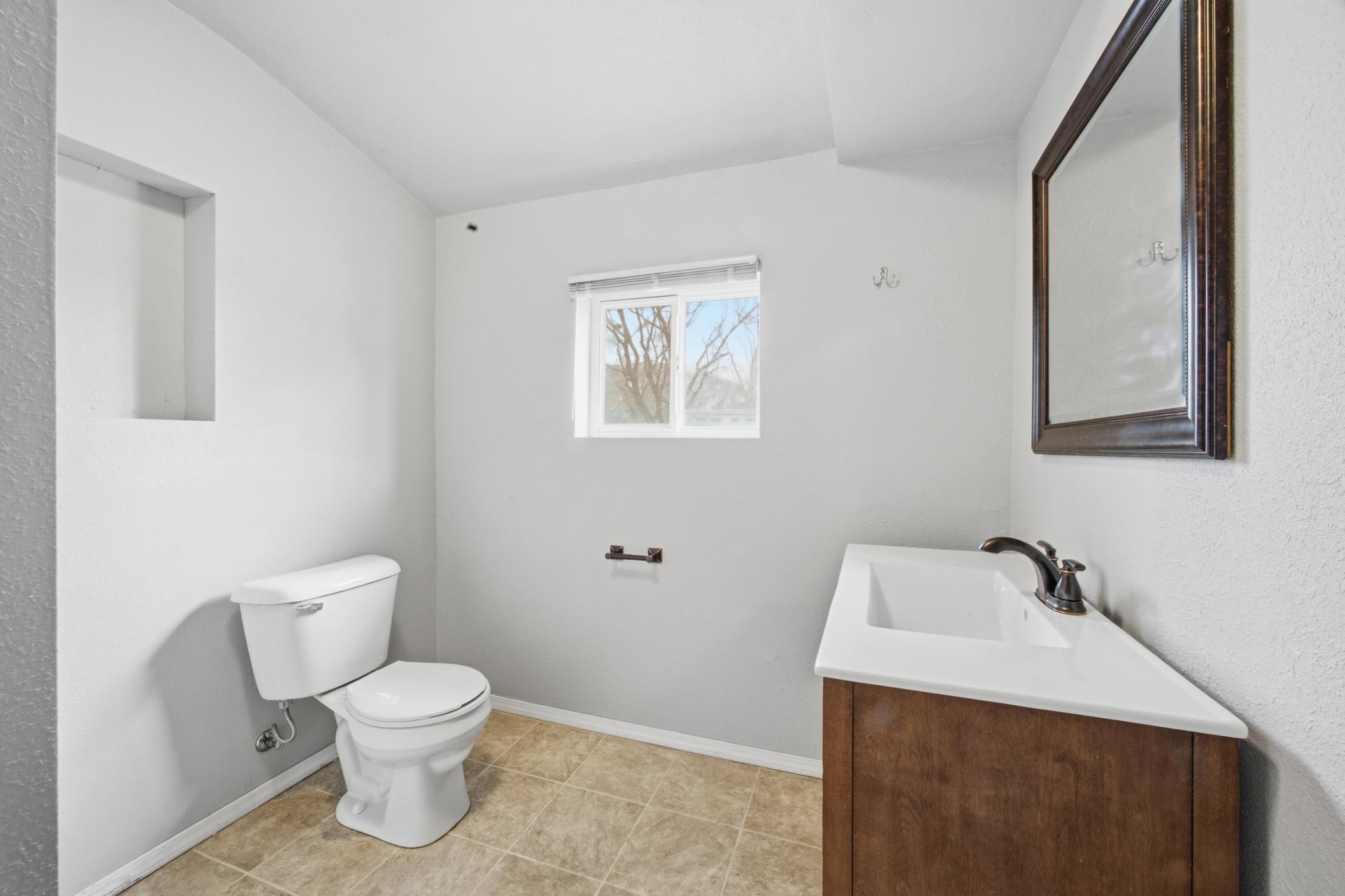 1002 4th Avenue S, Moorhead MN 56560 - Photo 23 of 34