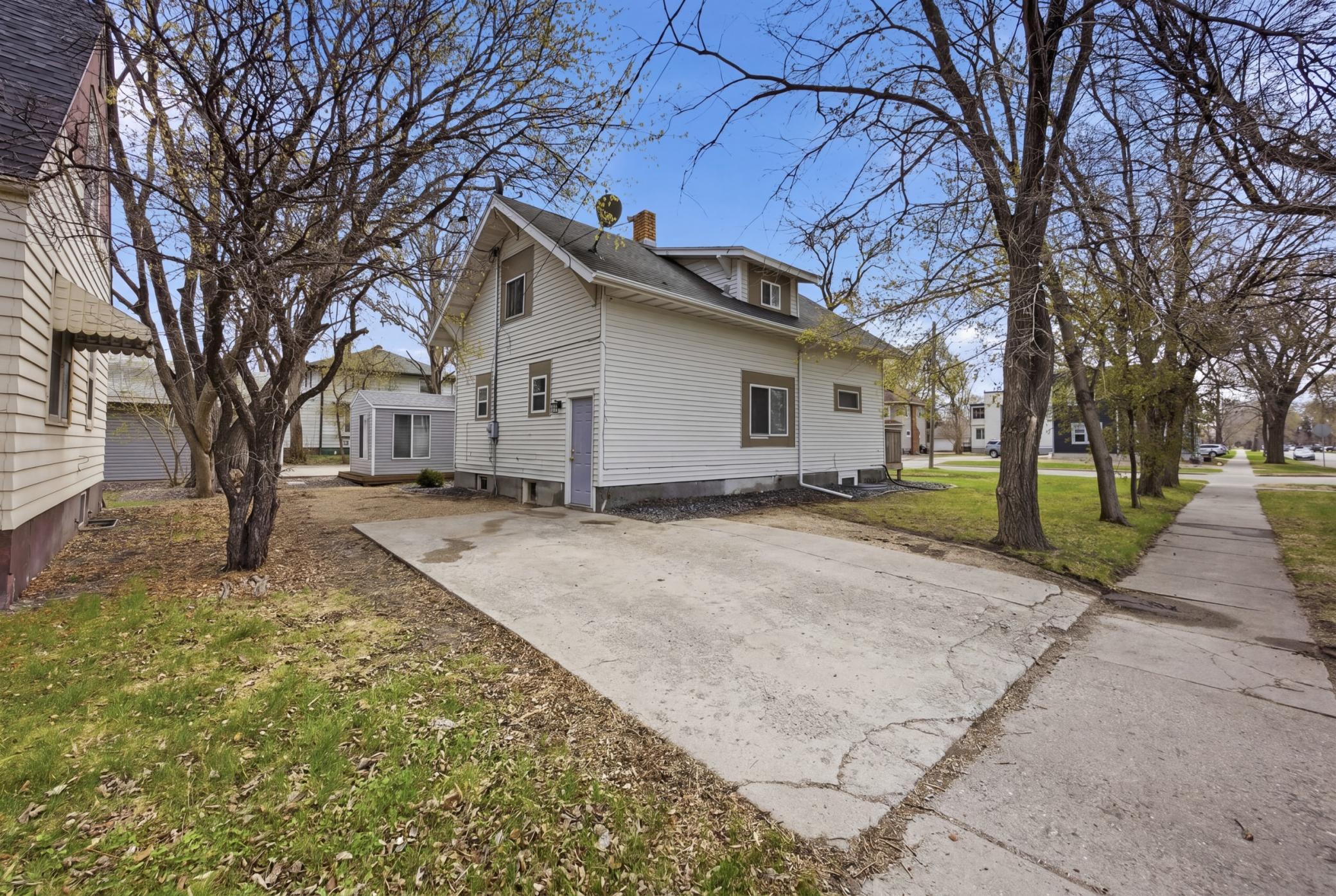 1002 4th Avenue S, Moorhead MN 56560 - Photo 27 of 34