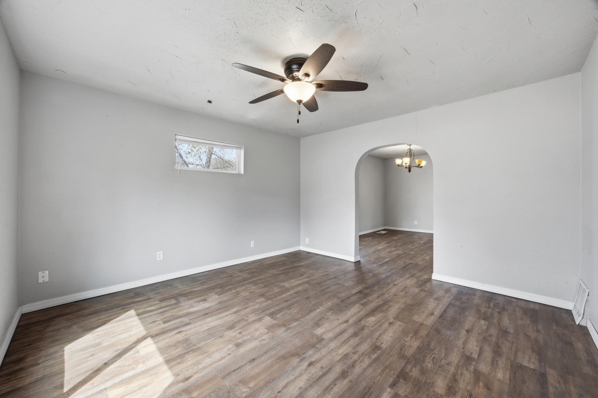 1002 4th Avenue S, Moorhead MN 56560 - Photo 5 of 34