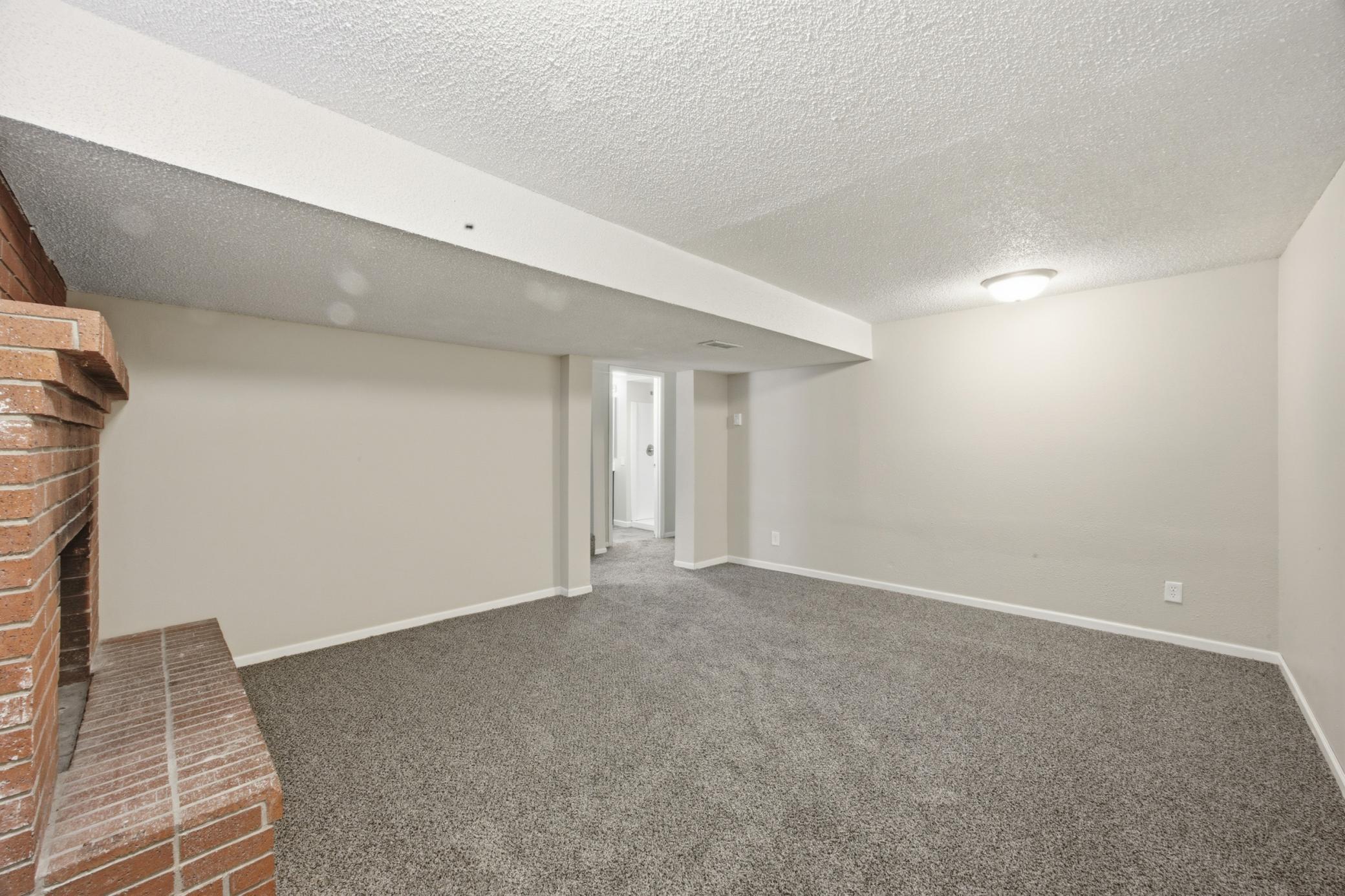 1621 8th Street S, Moorhead MN 56560 - Photo 20 of 34