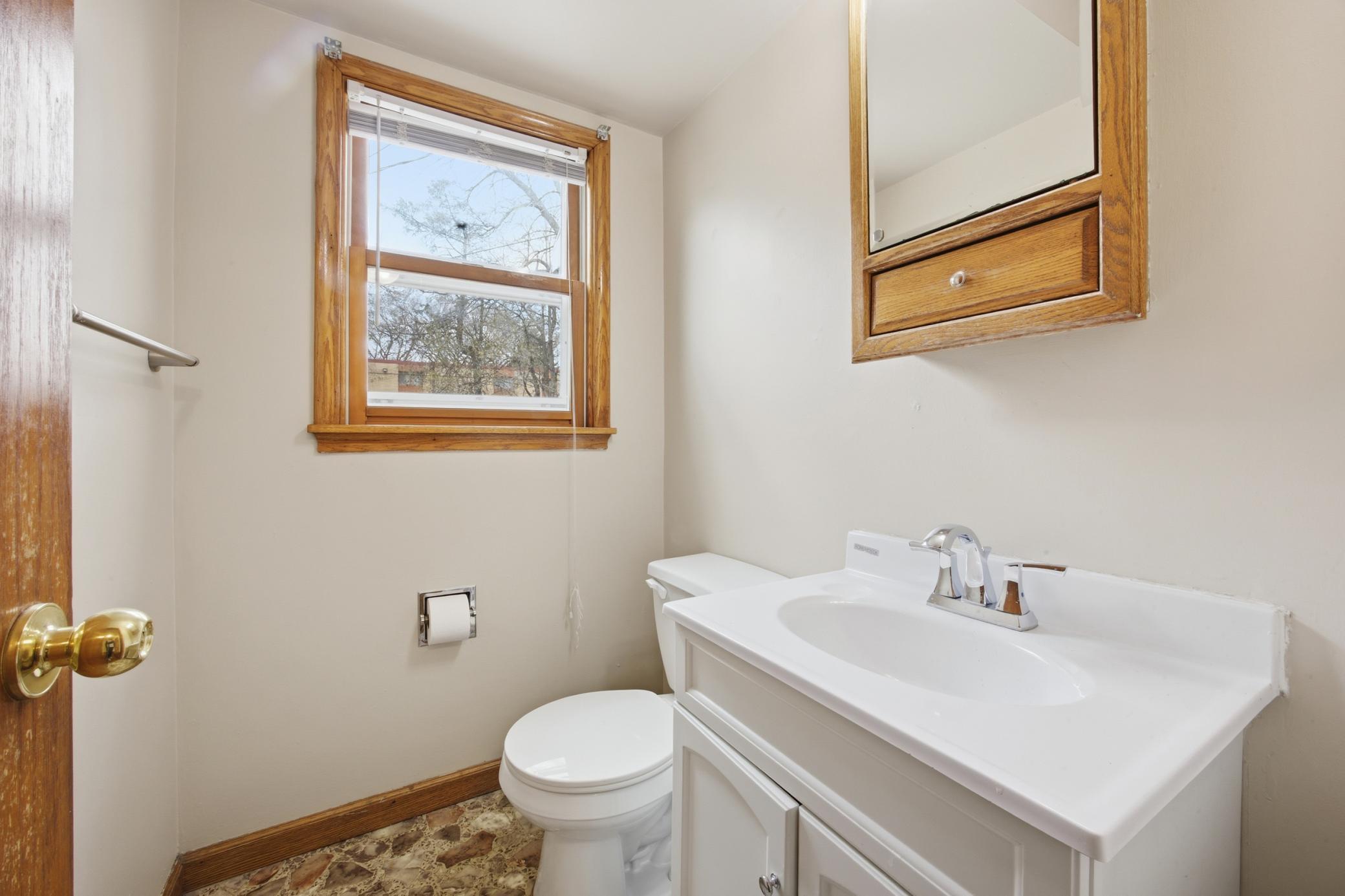 1621 8th Street S, Moorhead MN 56560 - Photo 24 of 34
