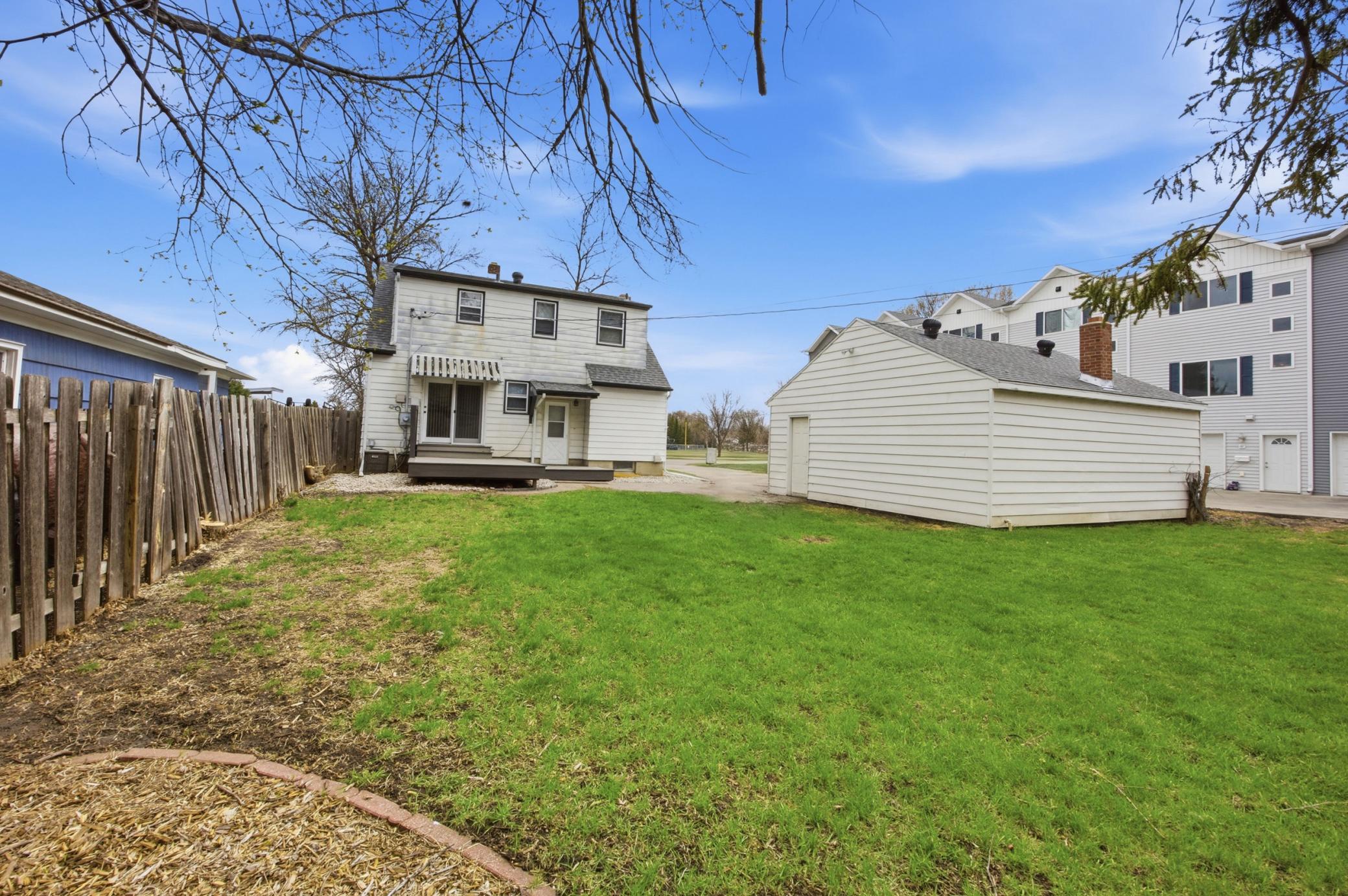 1621 8th Street S, Moorhead MN 56560 - Photo 27 of 34