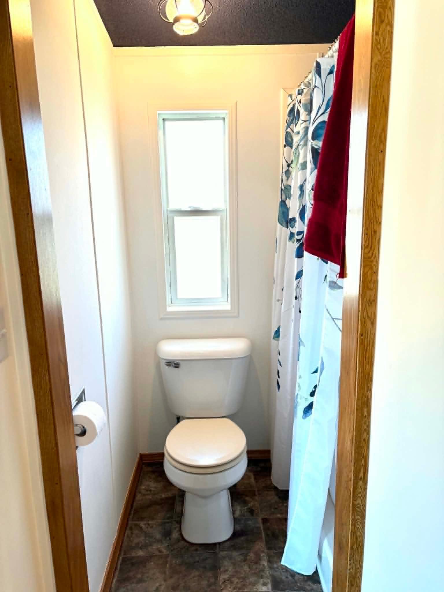 1994 single family home for sale at 302 Anderson Street in Strandquist, MN — 2 bed, 2 bath (photo 17 of 18)