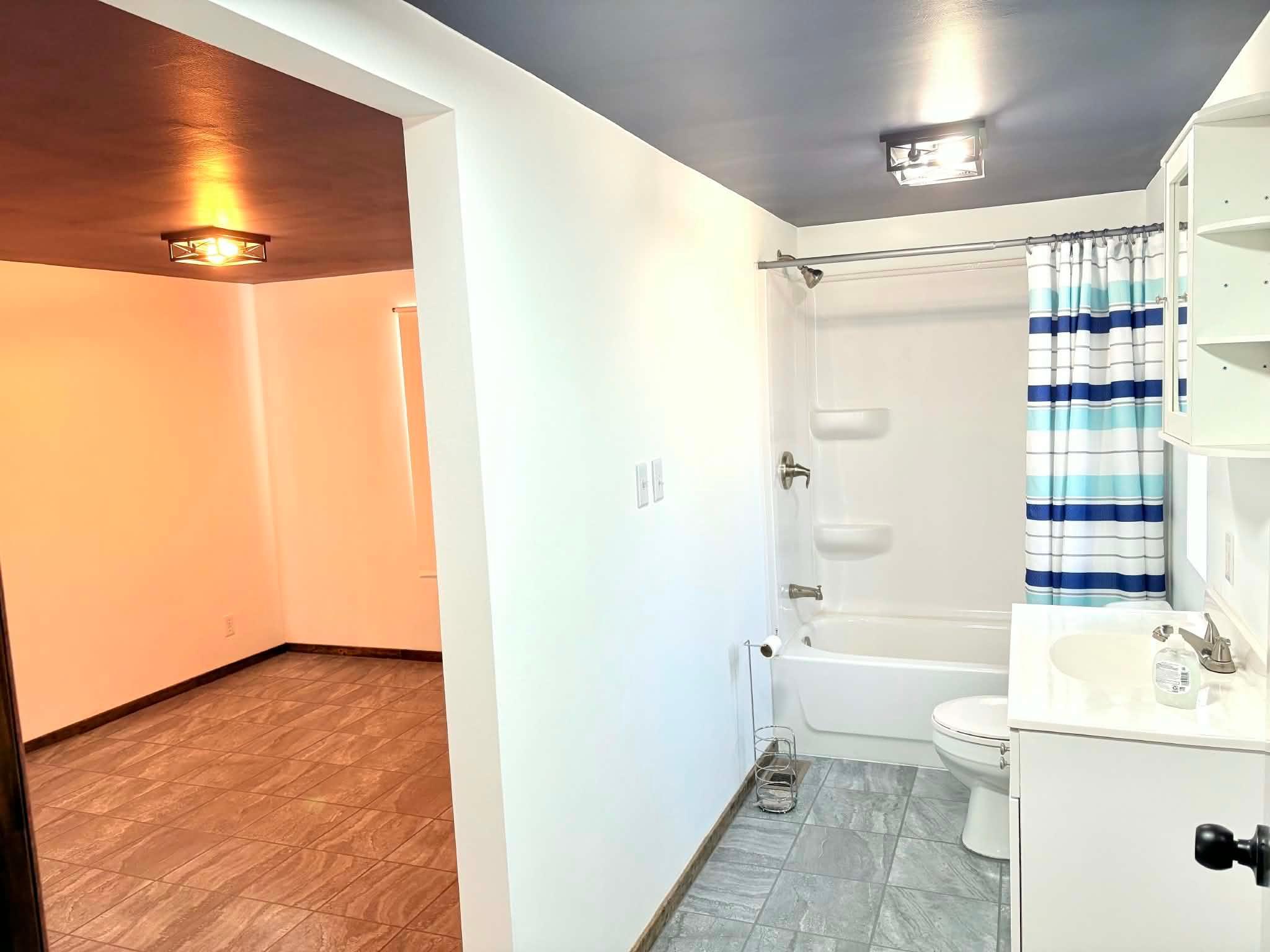 1994 single family home for sale at 302 Anderson Street in Strandquist, MN — 2 bed, 2 bath (photo 9 of 18)