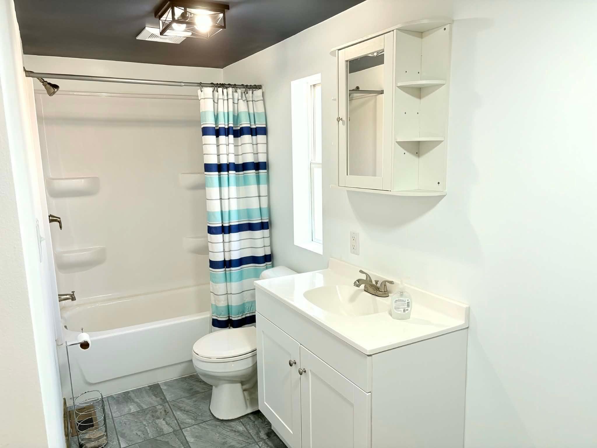 1994 single family home for sale at 302 Anderson Street in Strandquist, MN — 2 bed, 2 bath (photo 10 of 18)