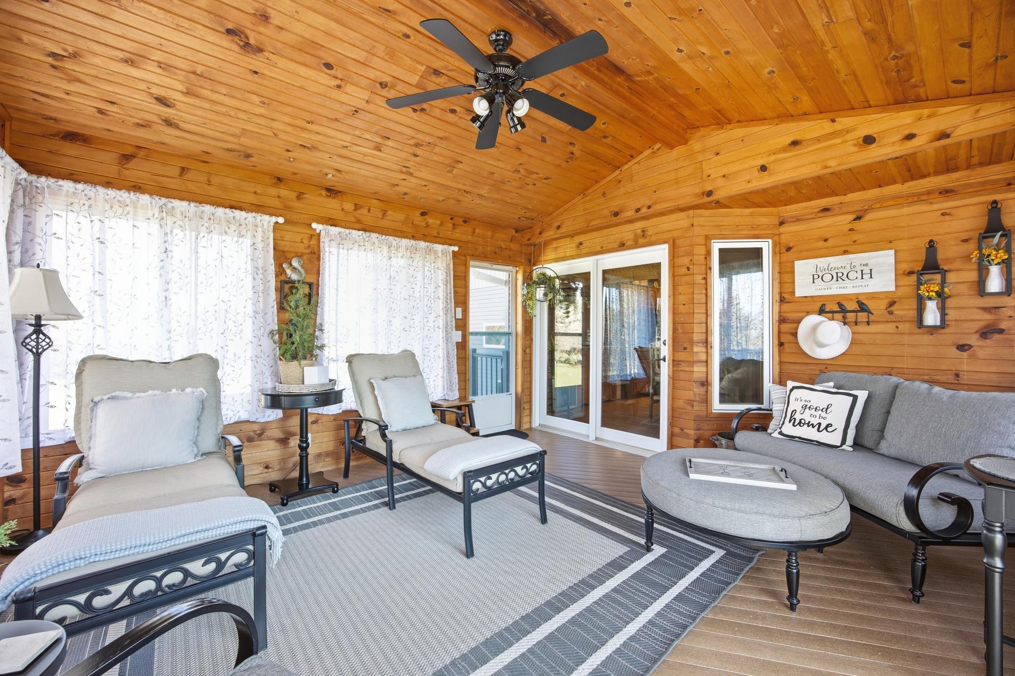 1998 single family home for sale at 5083 104th Avenue SE in Litchville, ND — 5 bed, 3 bath (photo 21 of 87)